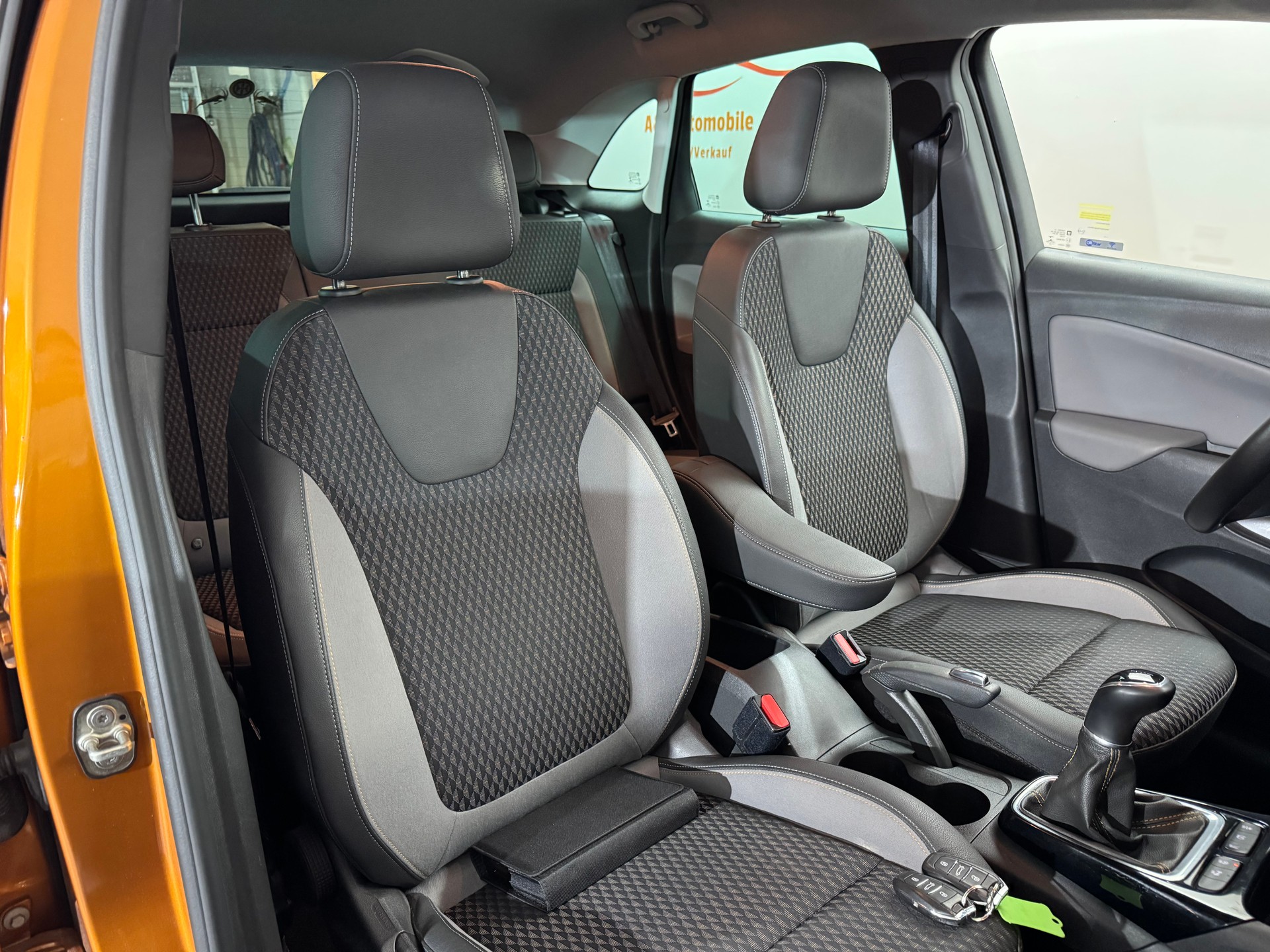 OPEL Crossland X 1.2i TP Excellence-image-10