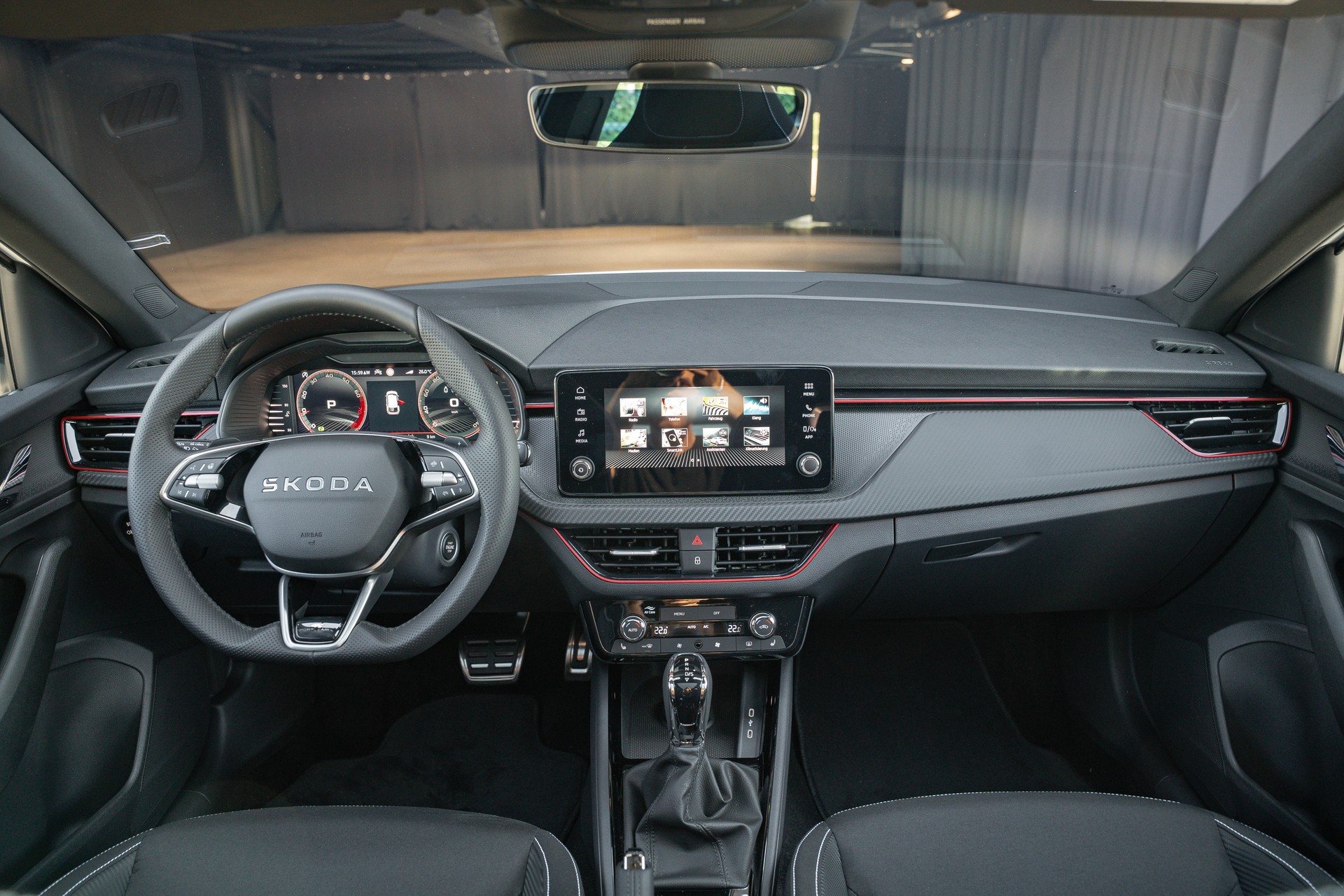 SKODA Scala 1.5 TSI Monte Carlo DSG-image-14