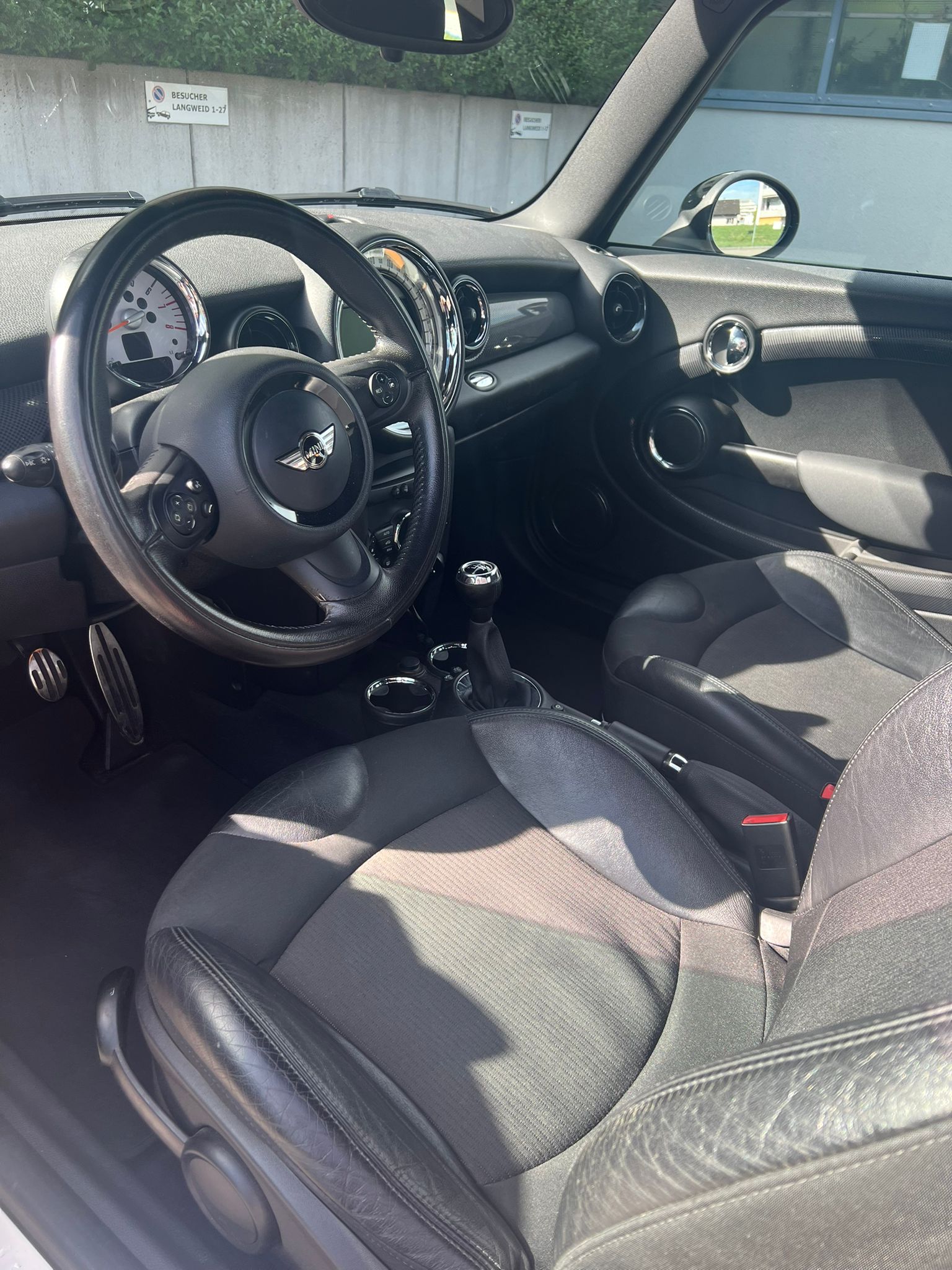 MINI 1.6i Cooper S-image-2
