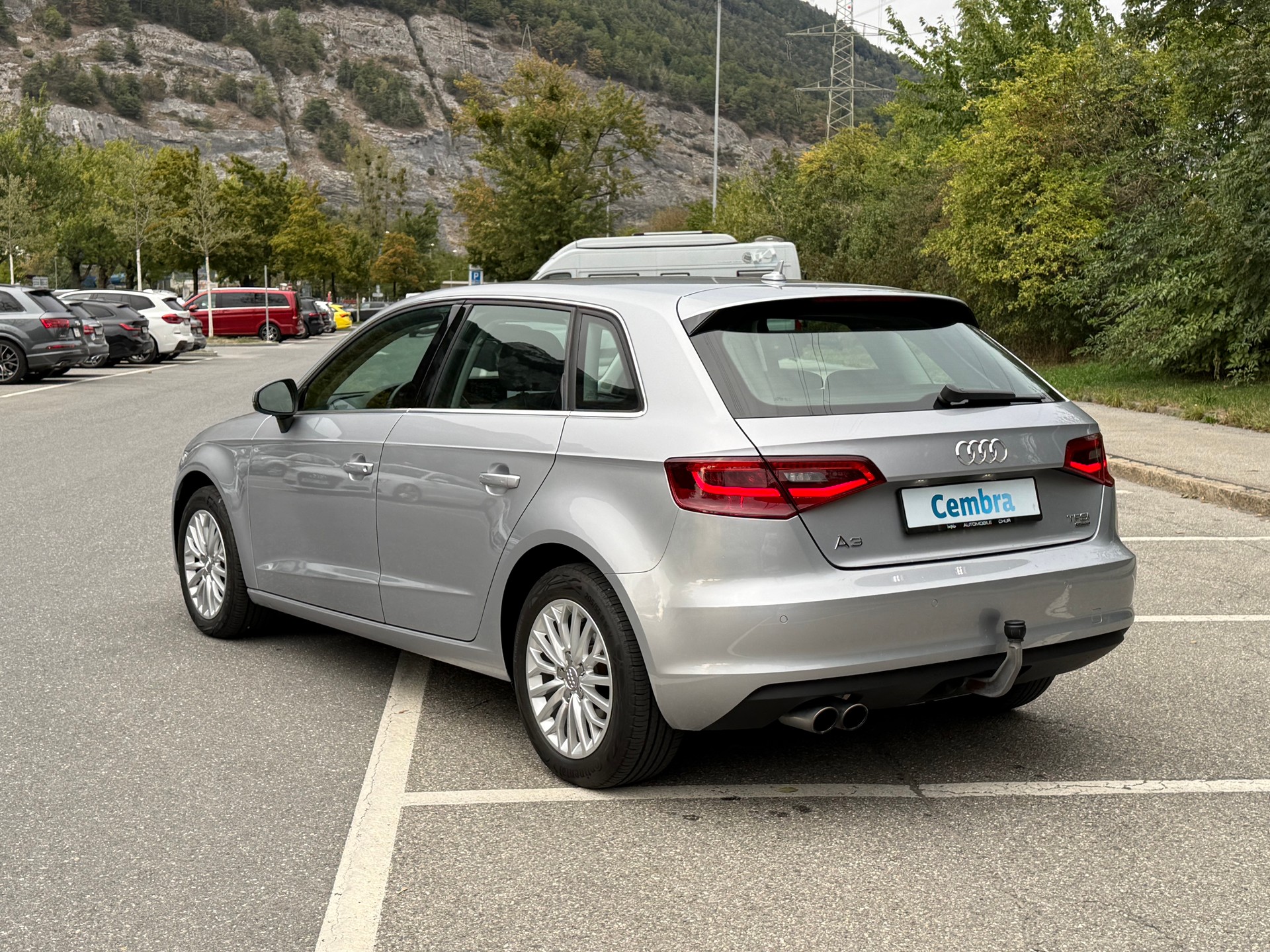 AUDI A3 Sportback 1.8 TFSI Ambiente quattro S-tronic-image-6