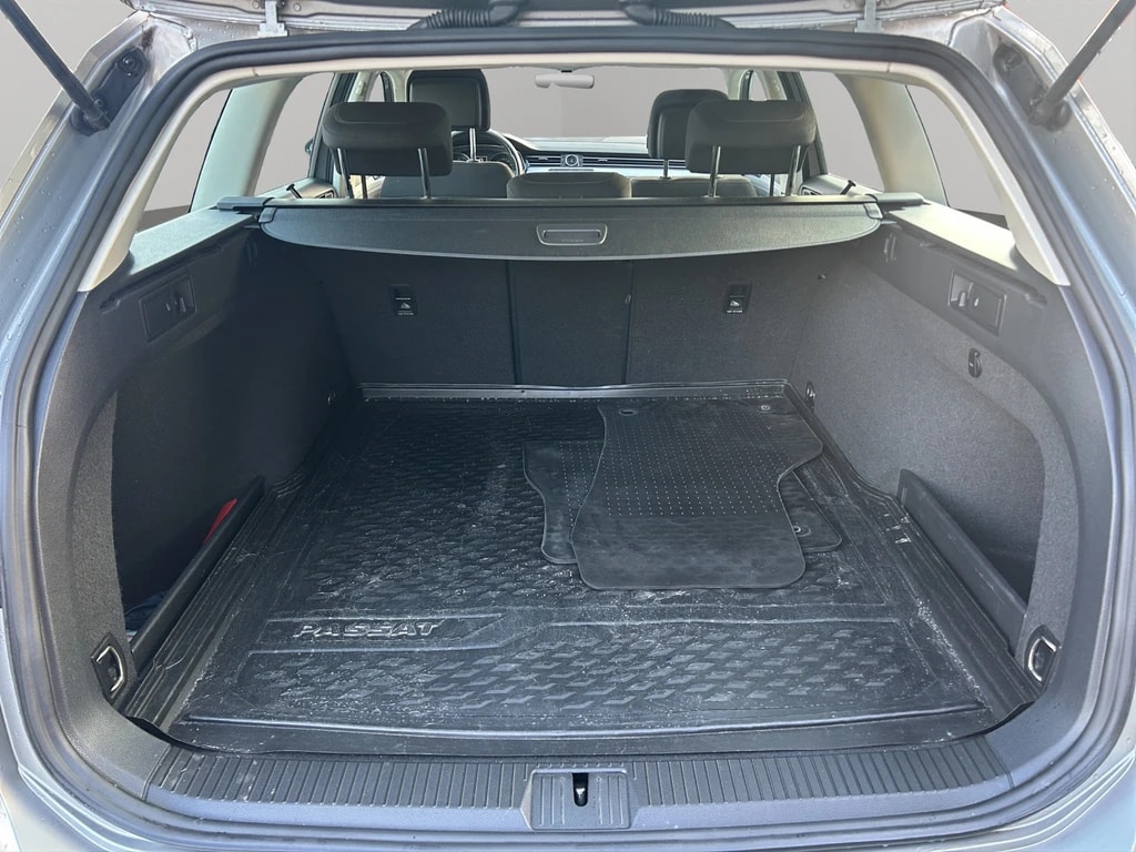 VW Passat Variant 2.0 TDI BMT Comfortline DSG 4Motion-image-19