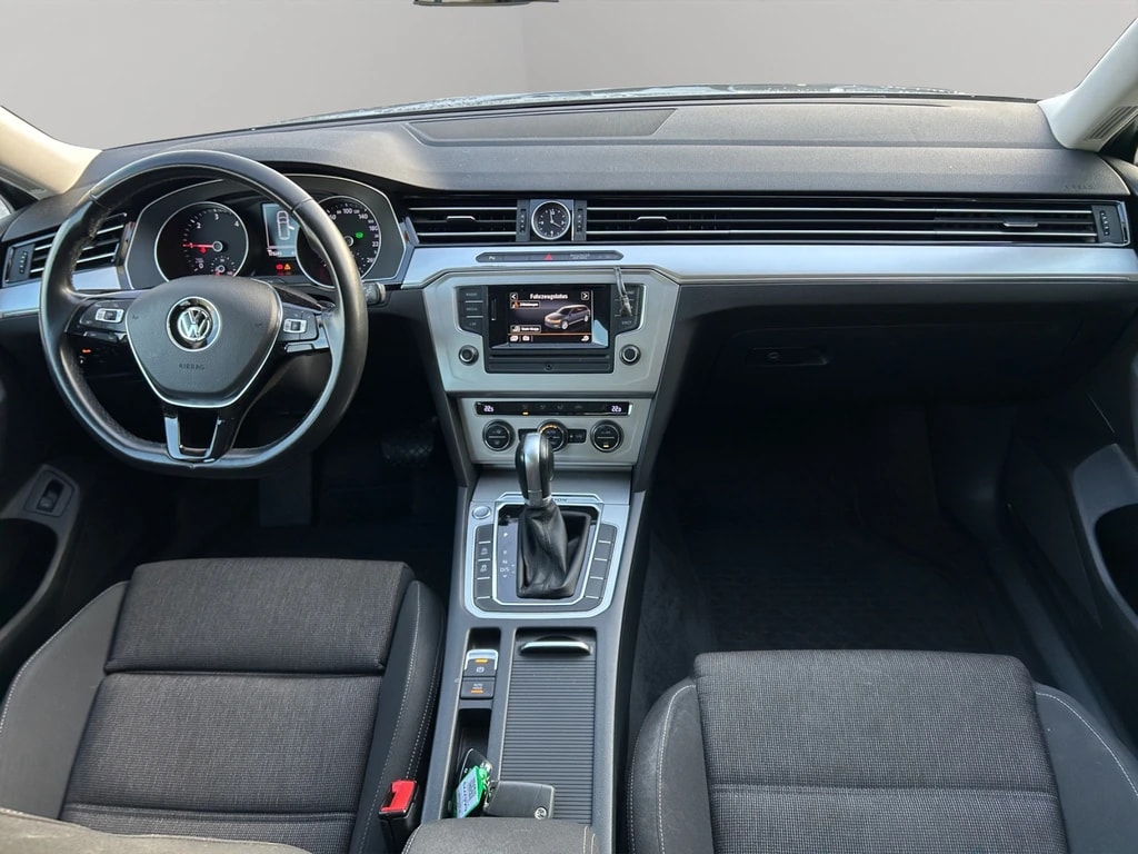VW Passat Variant 2.0 TDI BMT Comfortline DSG 4Motion-image-8