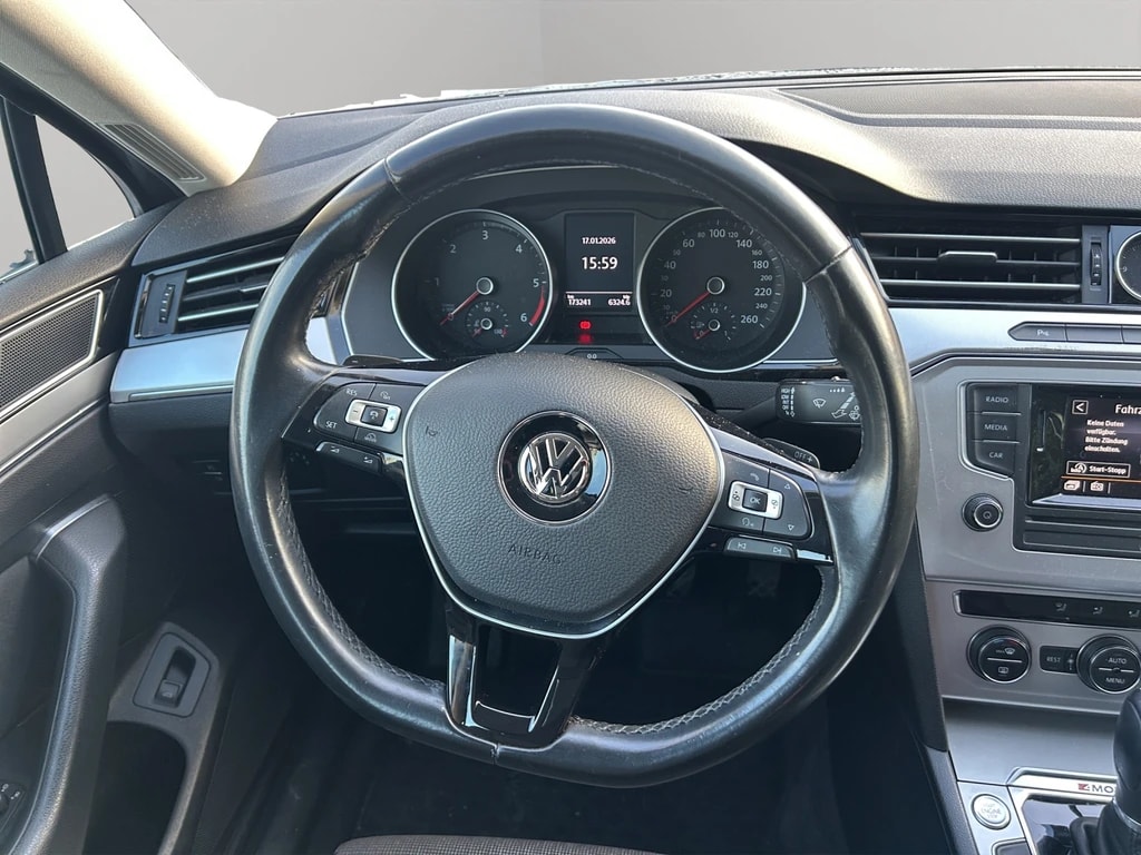 VW Passat Variant 2.0 TDI BMT Comfortline DSG 4Motion-image-12