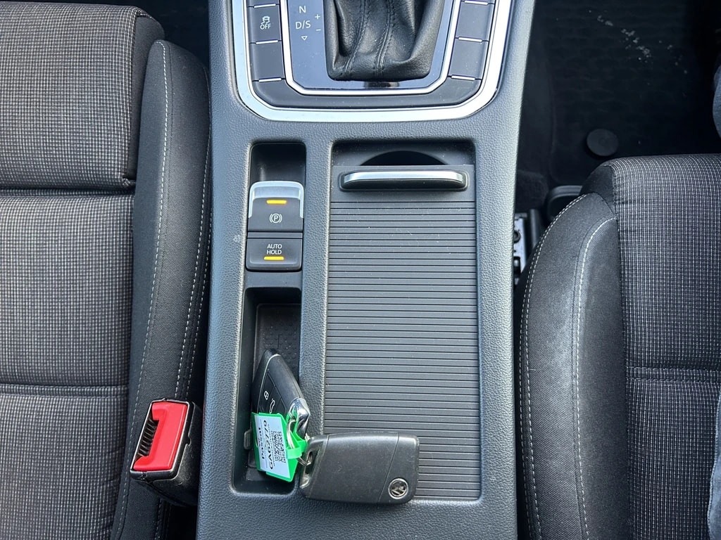 VW Passat Variant 2.0 TDI BMT Comfortline DSG 4Motion-image-15