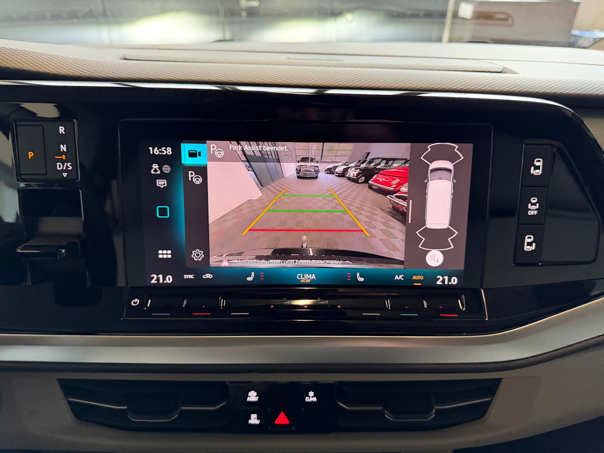 VW Multivan 2.0 TDI Life DSG Lang * LEDER ALCANTARA 7 SITZE *-image-15