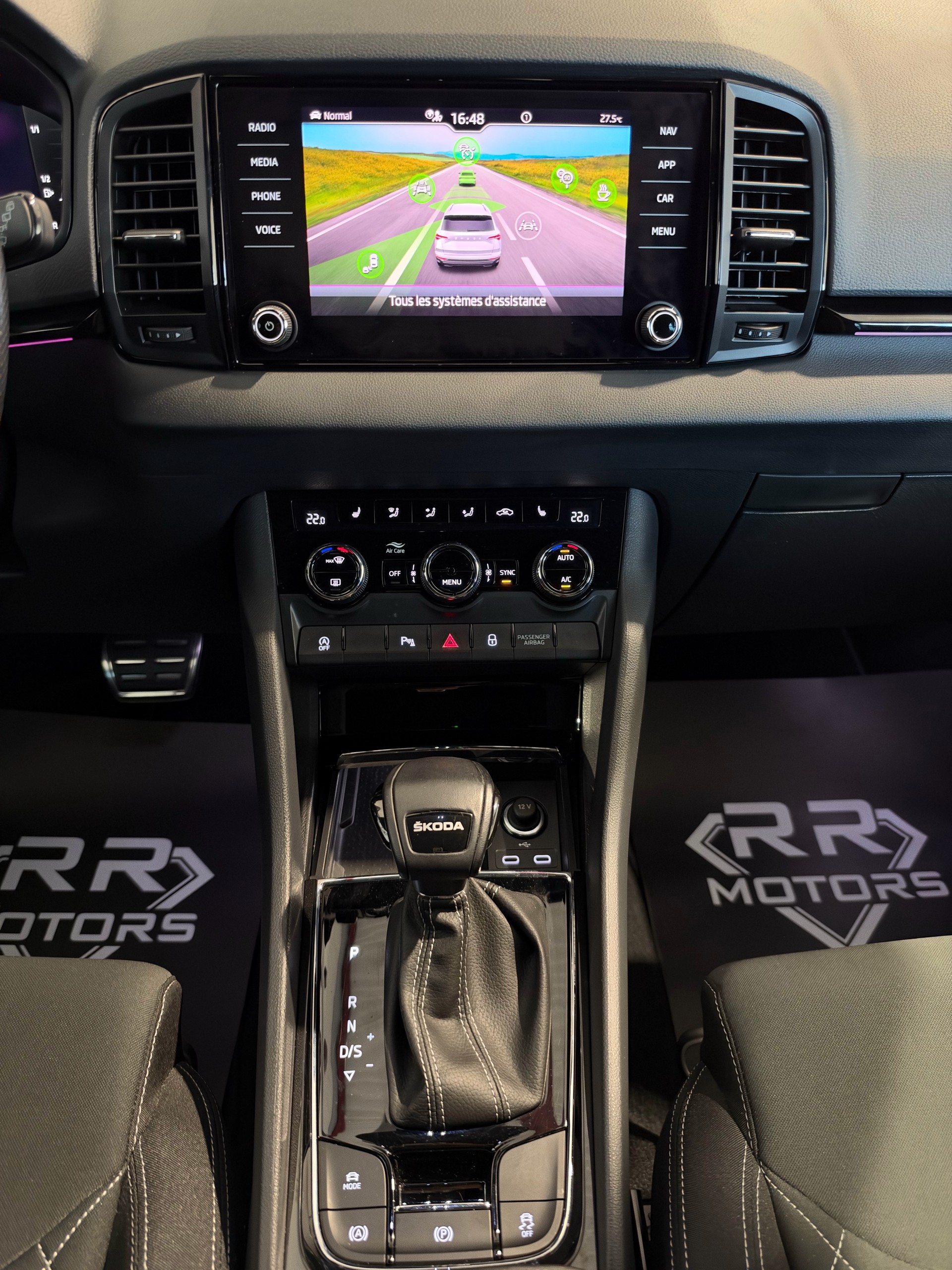 SKODA Karoq 1.5 TSI SportLine DSG-image-10