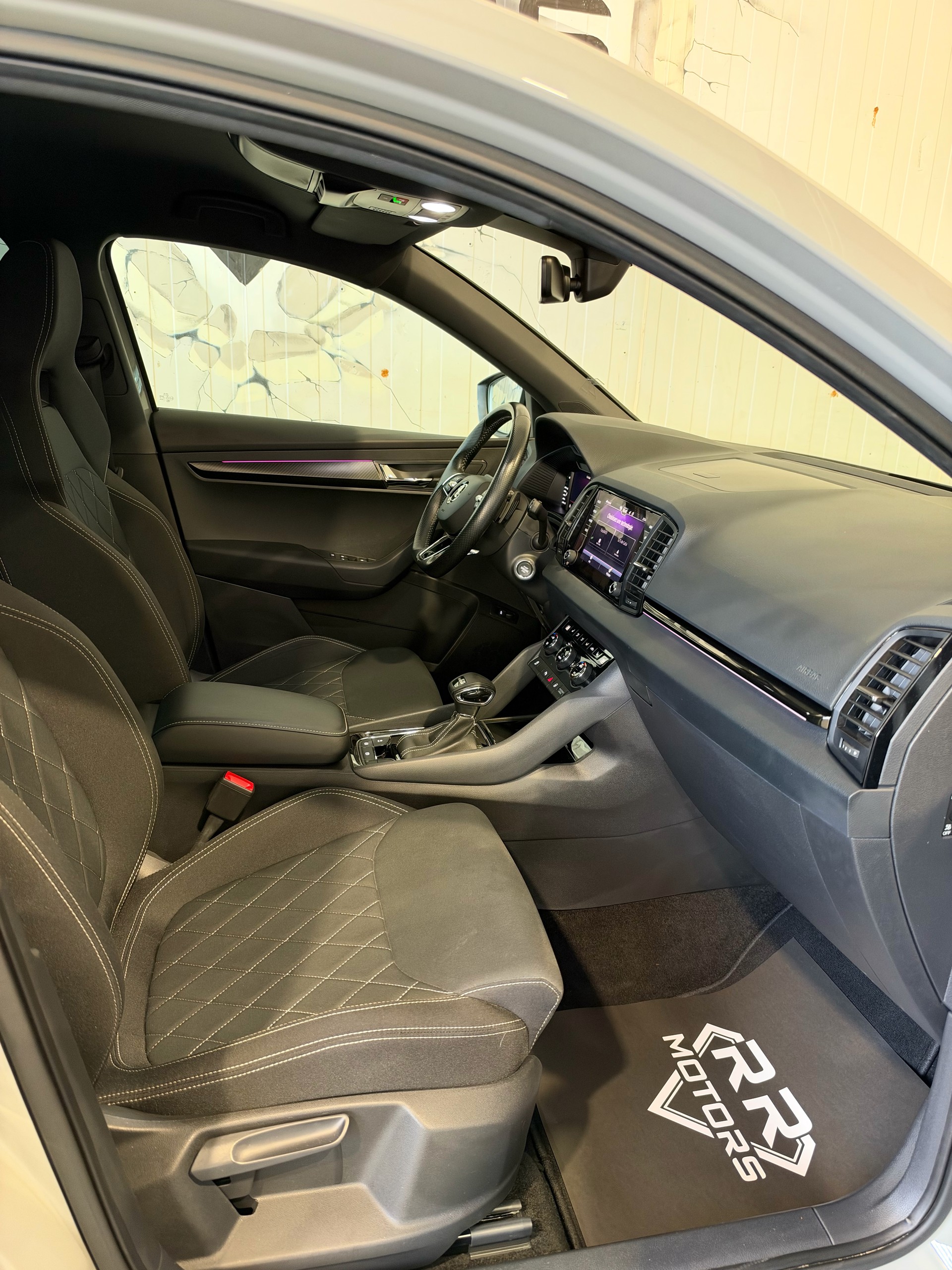 SKODA Karoq 1.5 TSI SportLine DSG-image-6