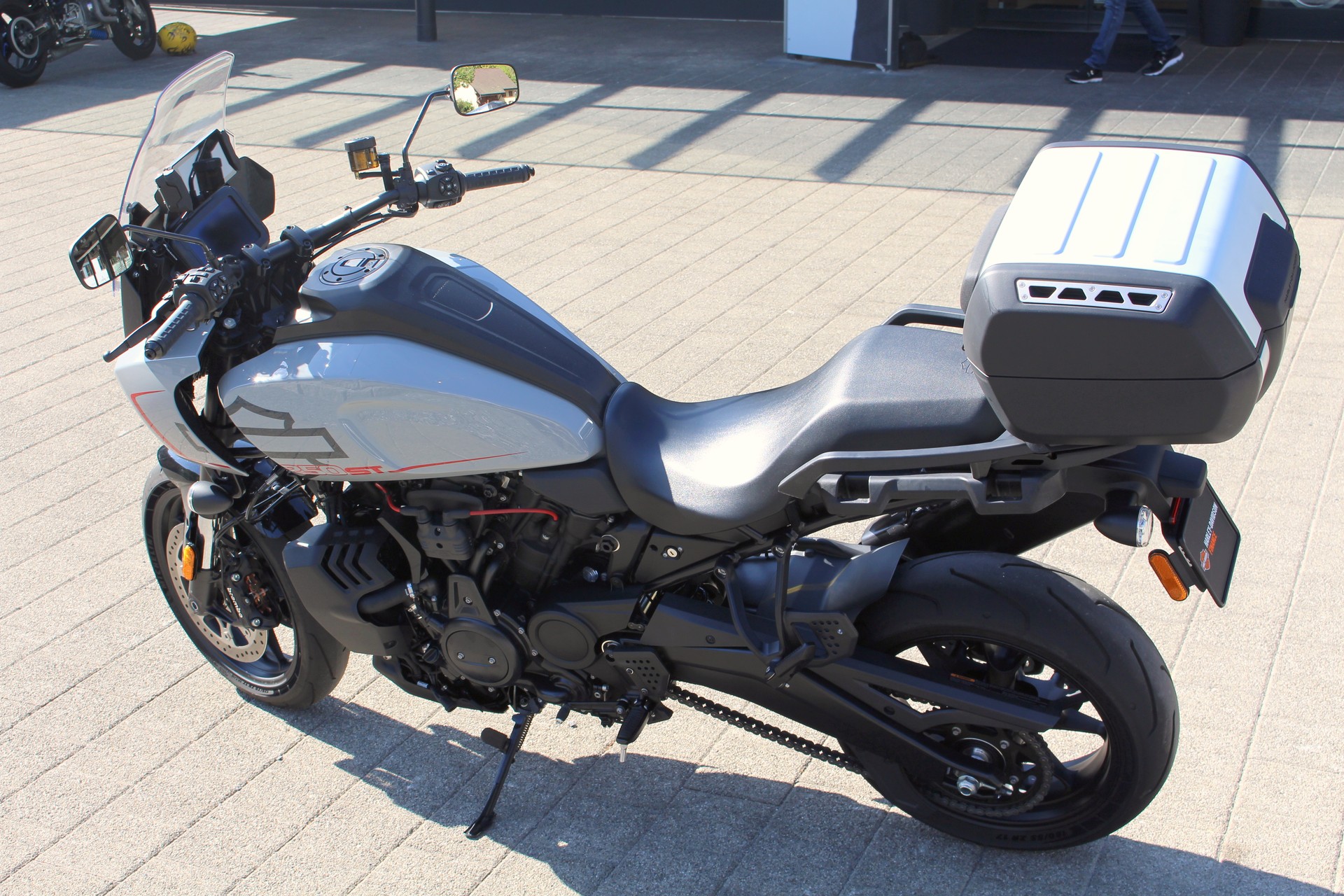 HARLEY-DAVIDSON RA Pan America 1250 ST-showroom-element-3