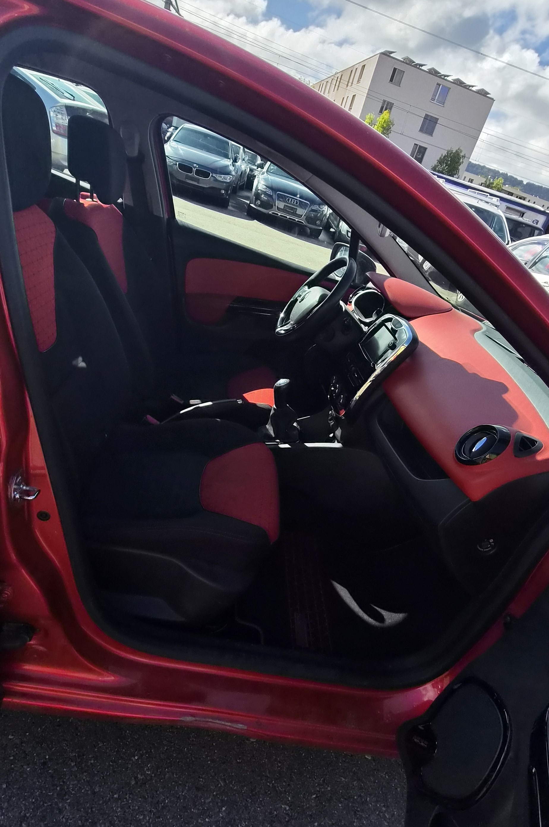 RENAULT Clio 0.9 12V Expression-image-13
