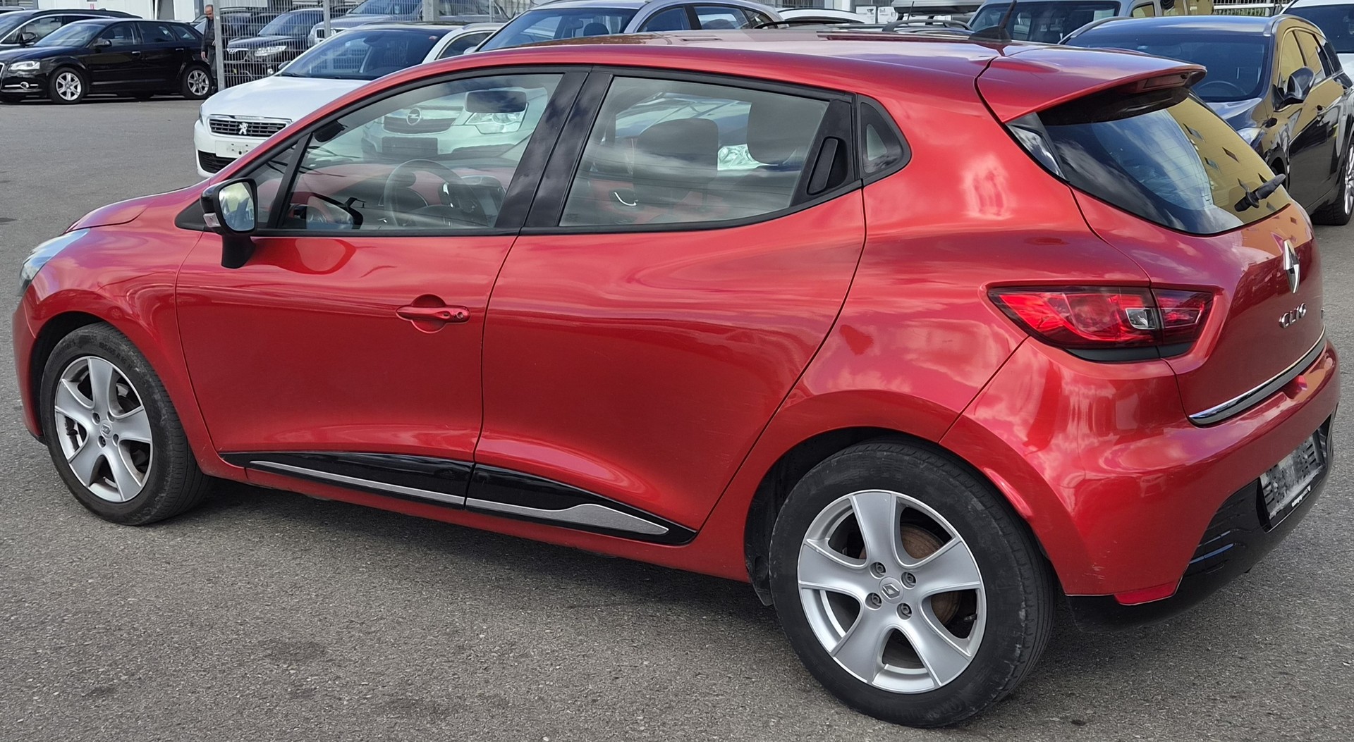 RENAULT Clio 0.9 12V Expression-image-3