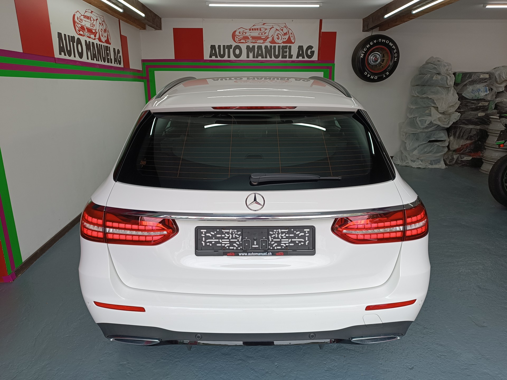 MERCEDES-BENZ E 220 d T 4Matic AMG Line 9G-Tronic-image-4