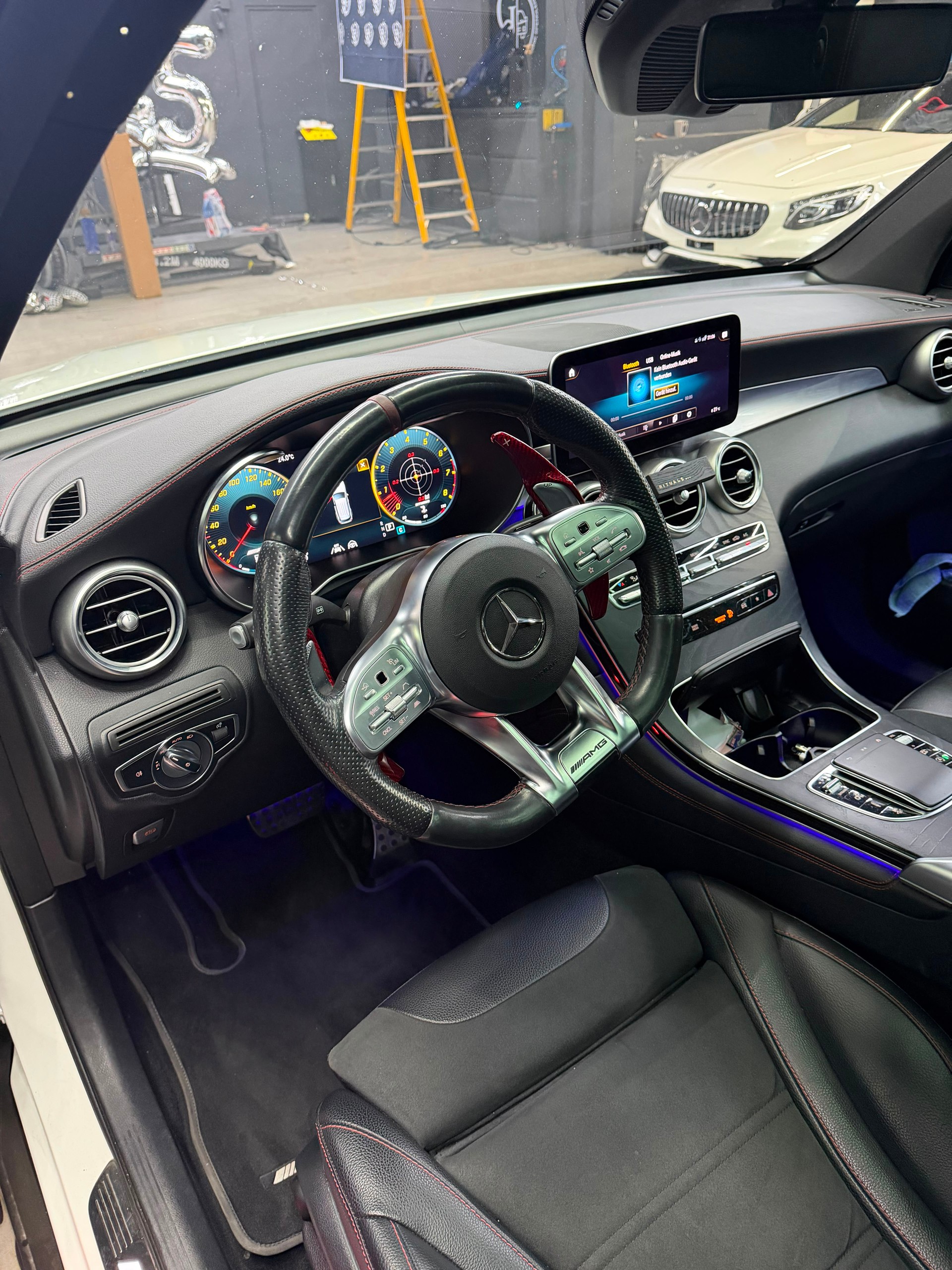 MERCEDES-BENZ GLC 43 AMG-image-7
