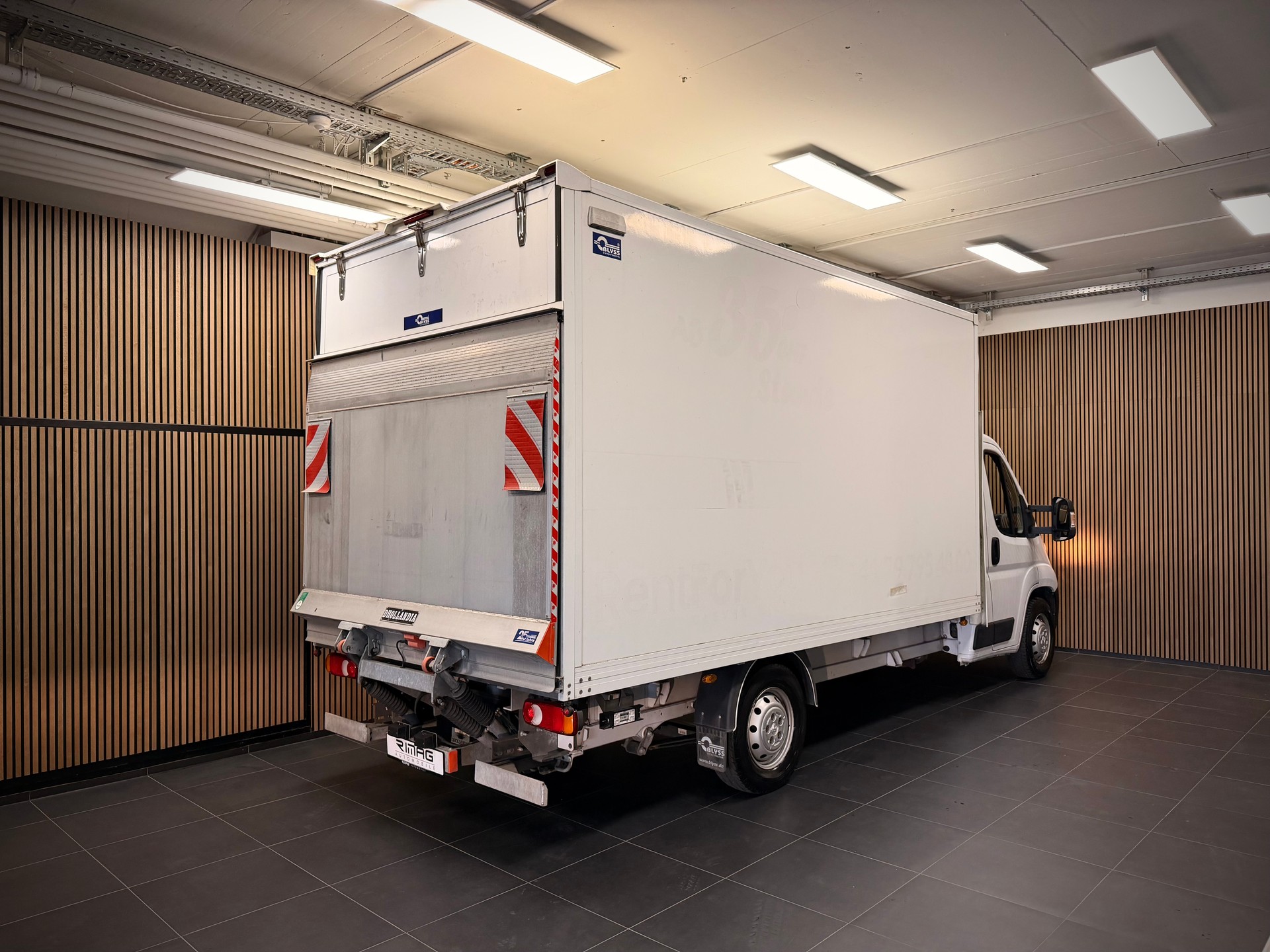 PEUGEOT Boxer 2.2 HDI 435 Pro L4-image-10
