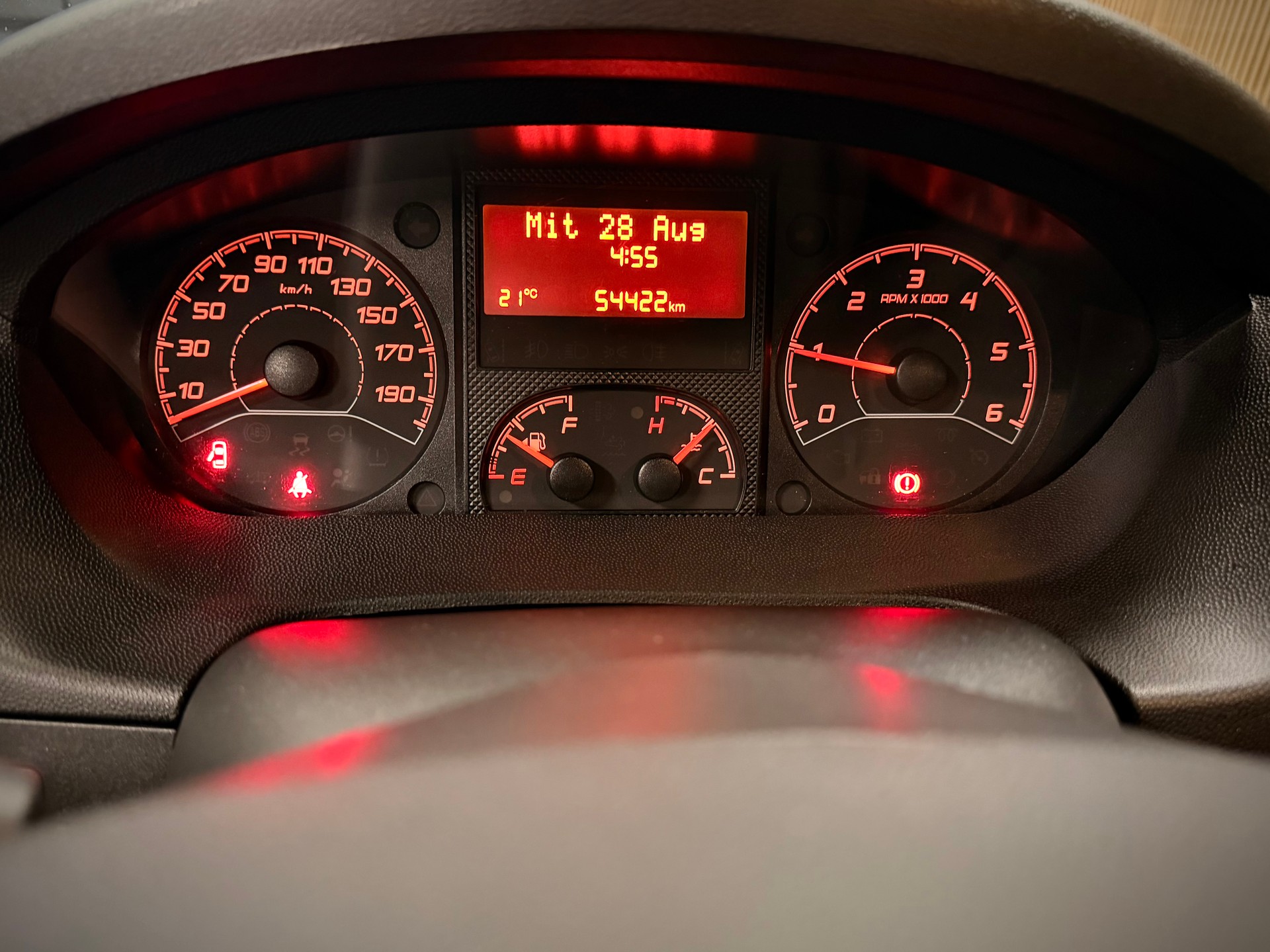 PEUGEOT Boxer 2.2 HDI 435 Pro L4-image-7