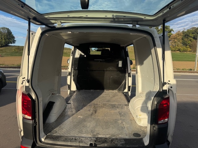 VW T6.1 2.0 TDI DSG **2.5T Anhängelast**-image-4