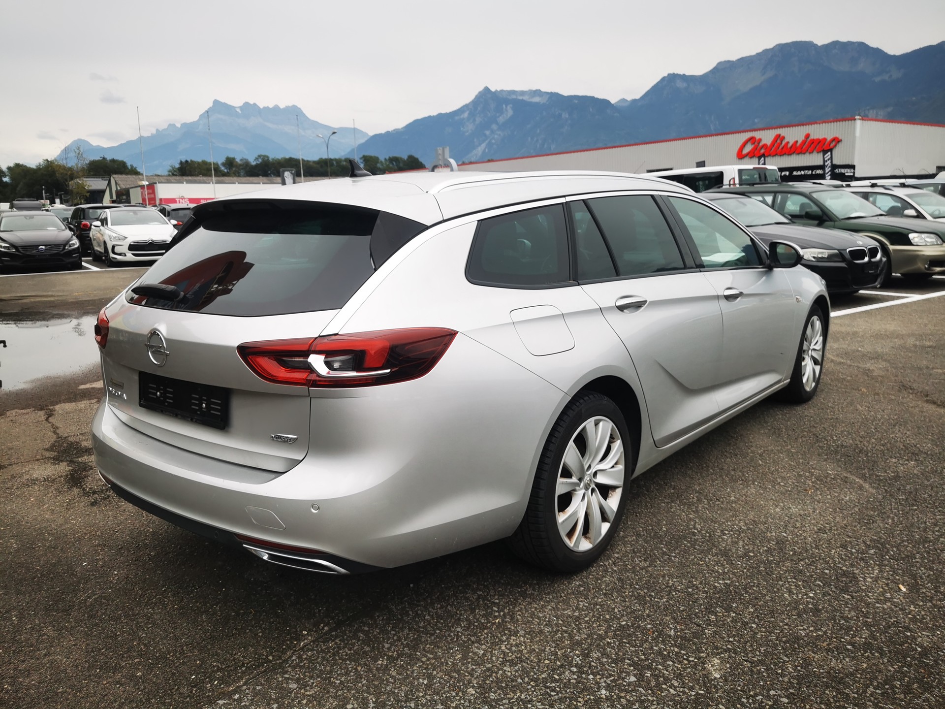 OPEL Insignia 1.6 T Sports Tourer Excellence Automatic-image-1