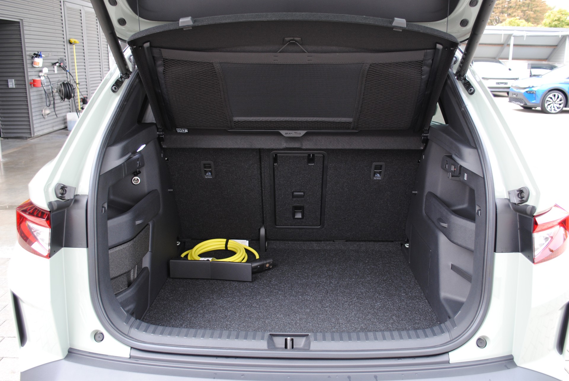 SKODA Elroq 85x Sportline 4x4-image-22