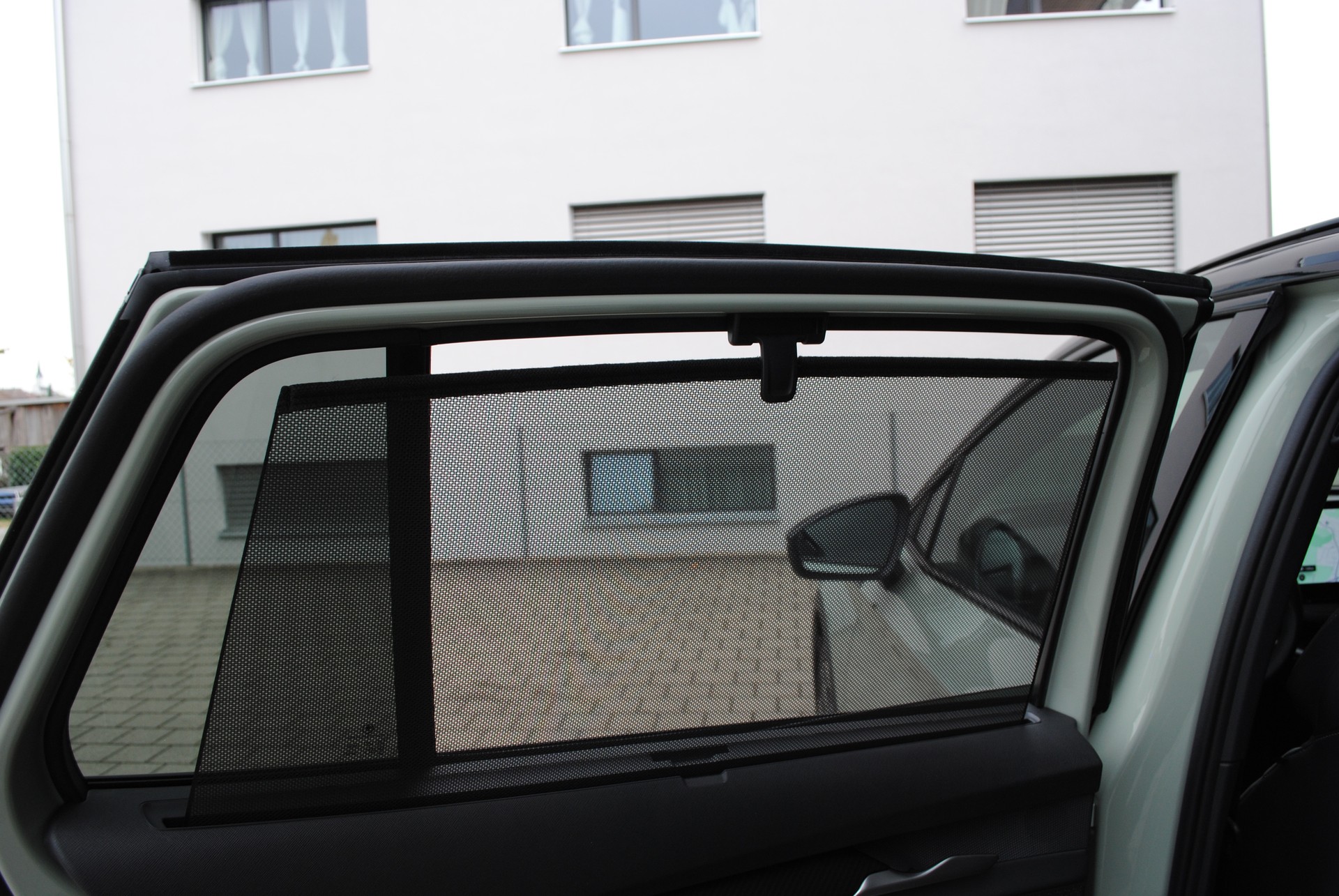 SKODA Elroq 85x Sportline 4x4-image-18