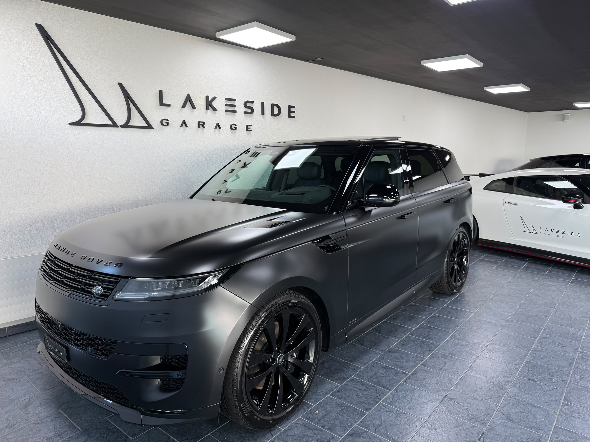 LAND ROVER Range Rover Sport P530 4.4 V8 Autobiography Automatic-image-0