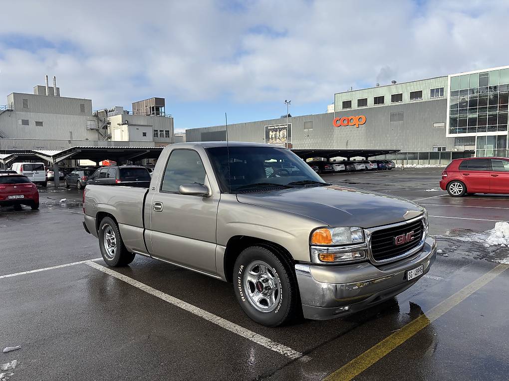 GMC Sierra-image-4