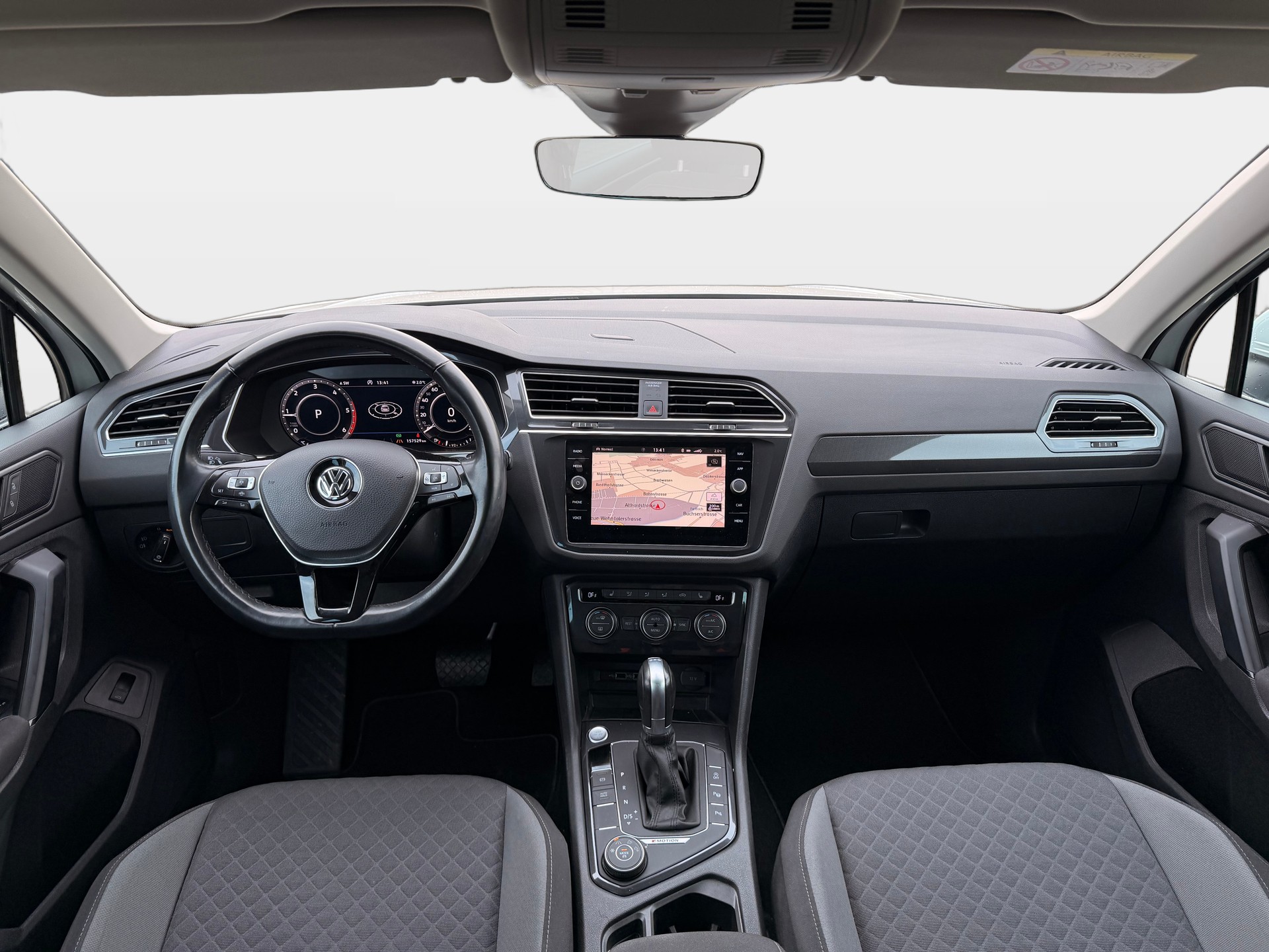 VW Tiguan 2.0 TDI SCR Comfortline 4Motion DSG-image-8