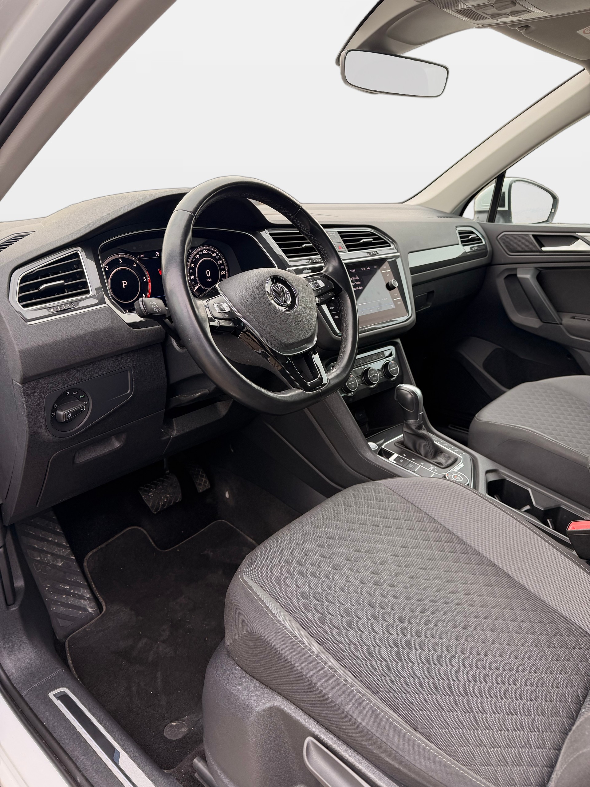 VW Tiguan 2.0 TDI SCR Comfortline 4Motion DSG-image-10