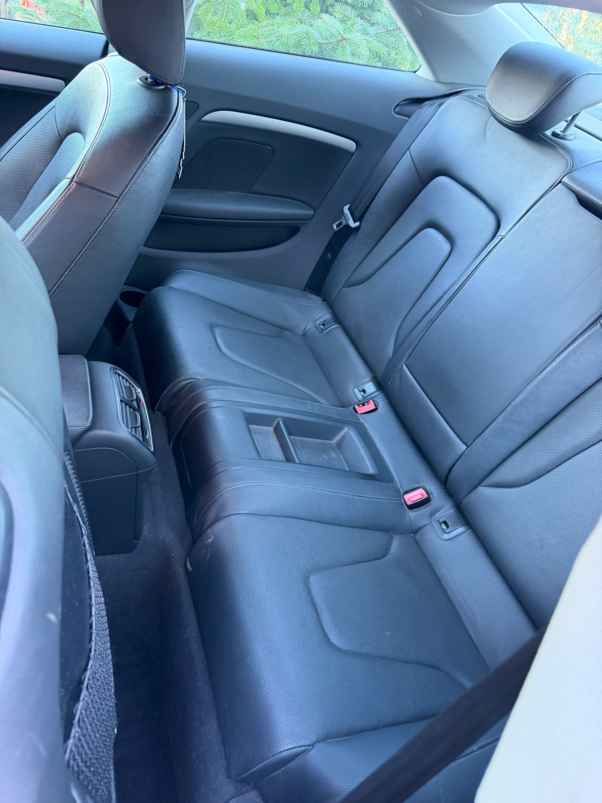 AUDI 3.0 V6 TDI quattro-image-2