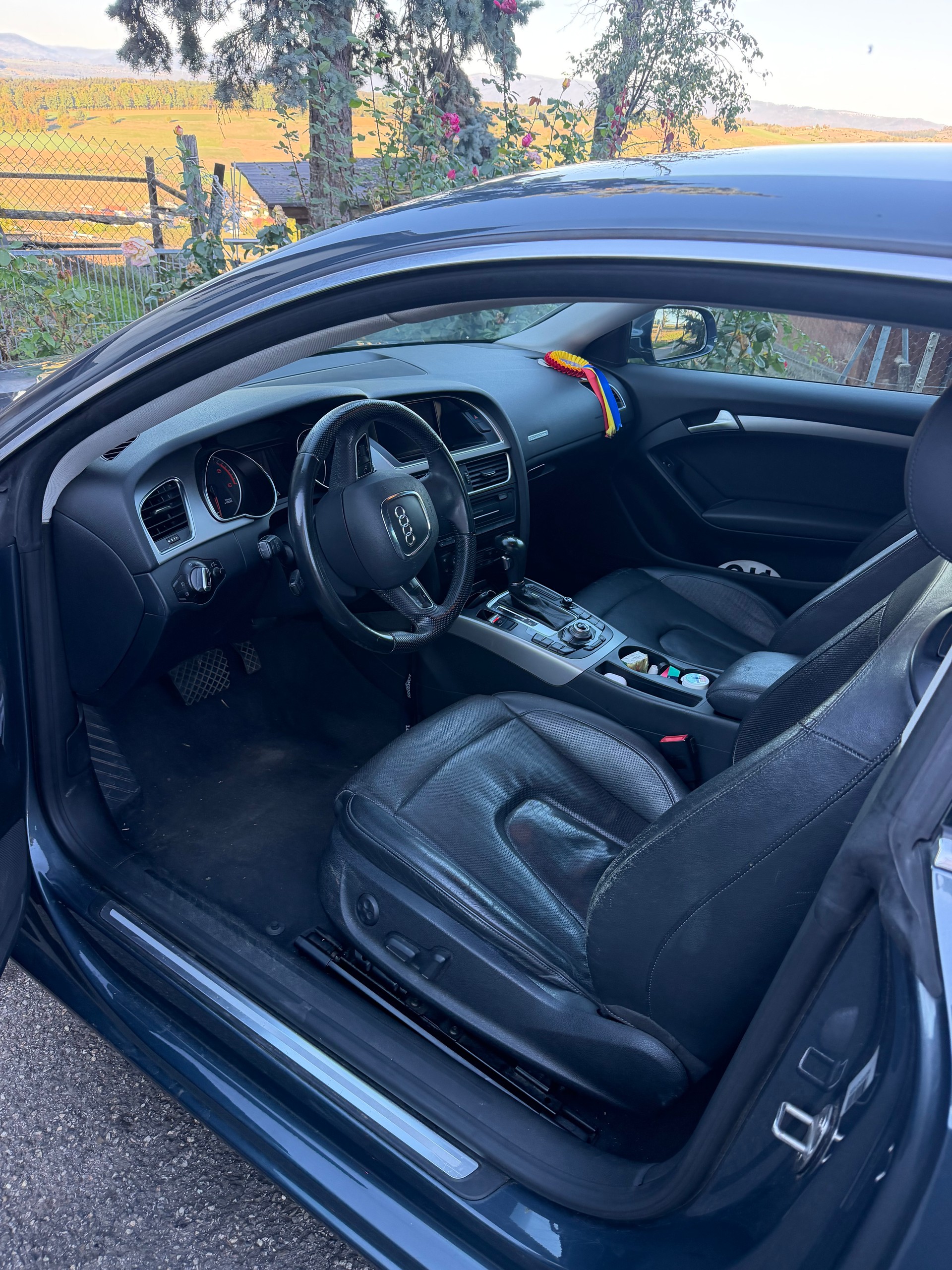 AUDI 3.0 V6 TDI quattro-image-1