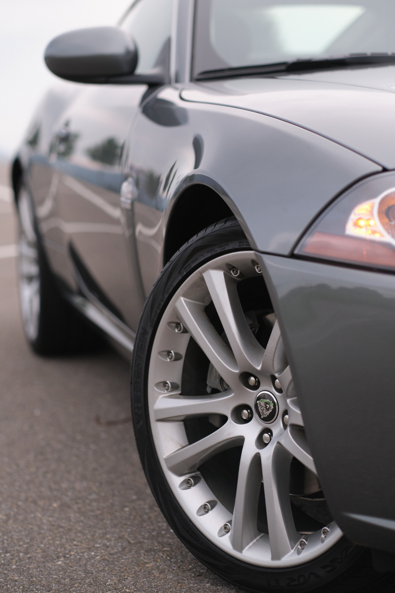 JAGUAR XK 4.2 V8 Automatic-image-9
