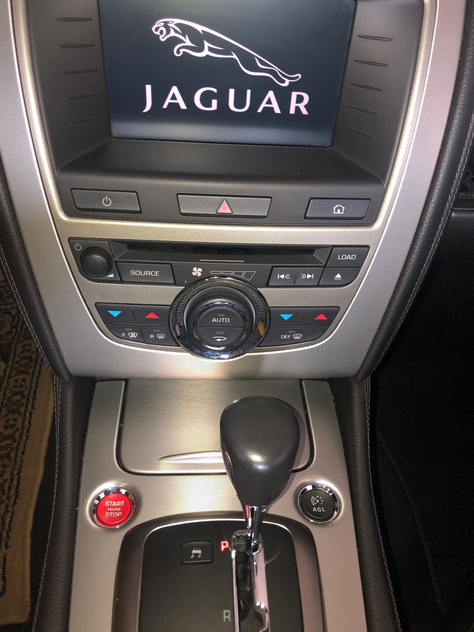 JAGUAR XK 4.2 V8 Automatic-image-11