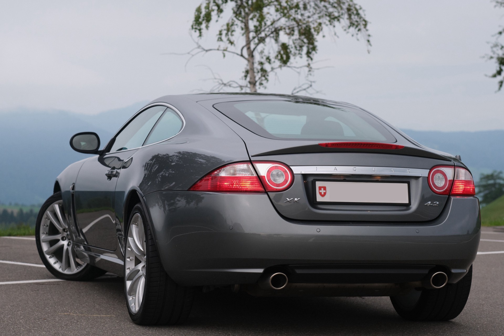 JAGUAR XK 4.2 V8 Automatic-image-2