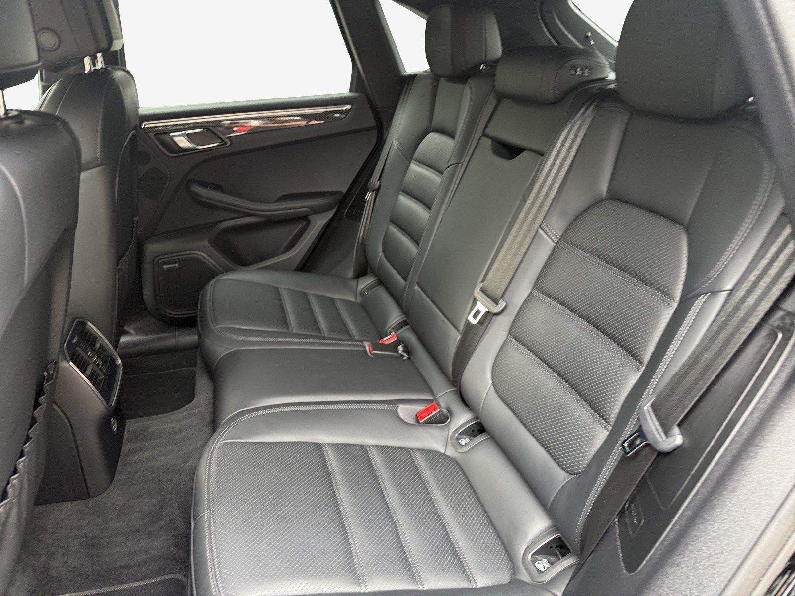 PORSCHE Macan S PDK-image-11