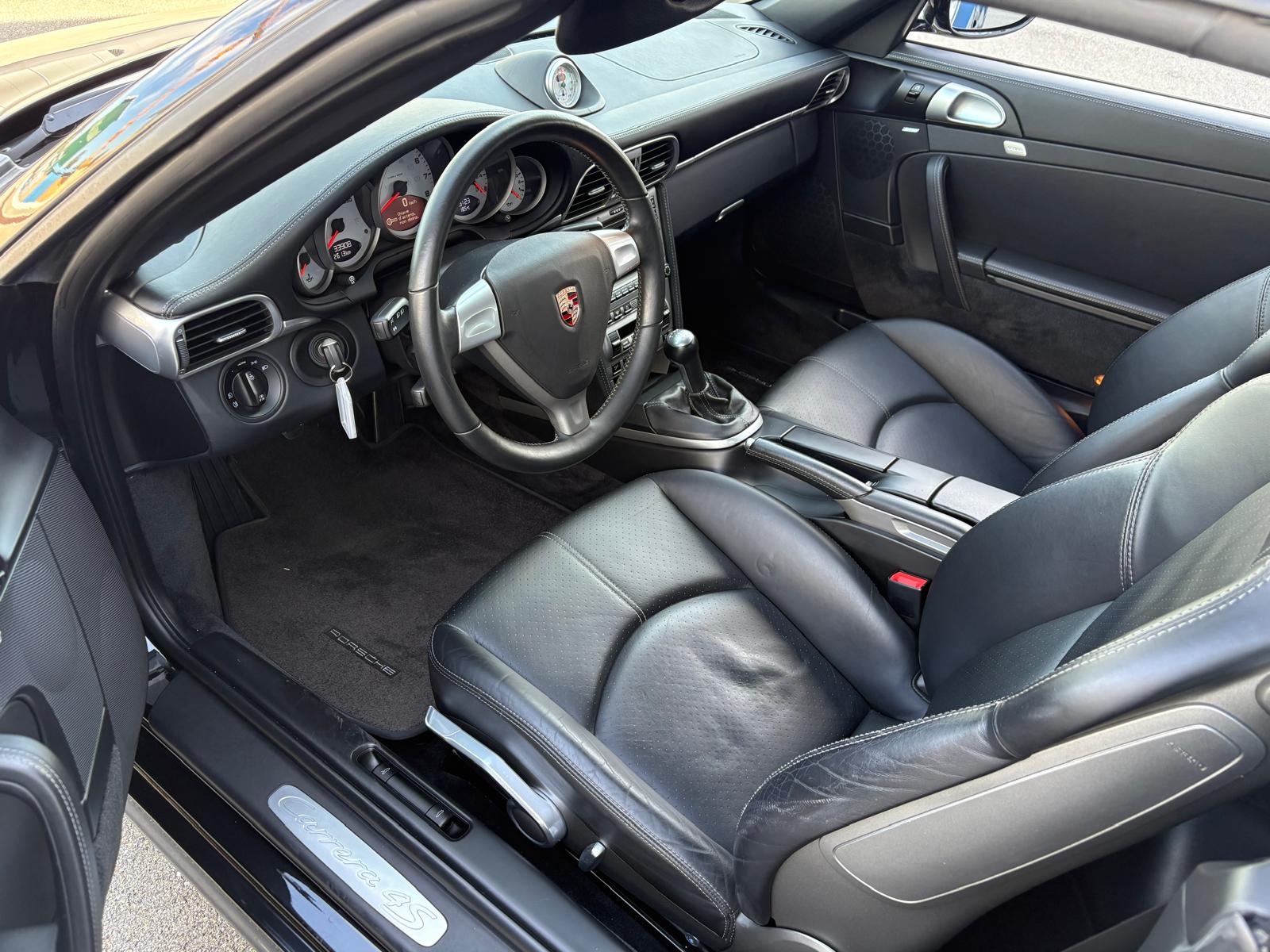 PORSCHE 911 Cabrio Carrera 4S-image-5