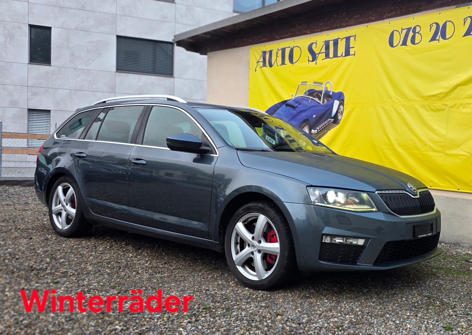 SKODA Octavia Combi 2.0 TDI RS-image-6
