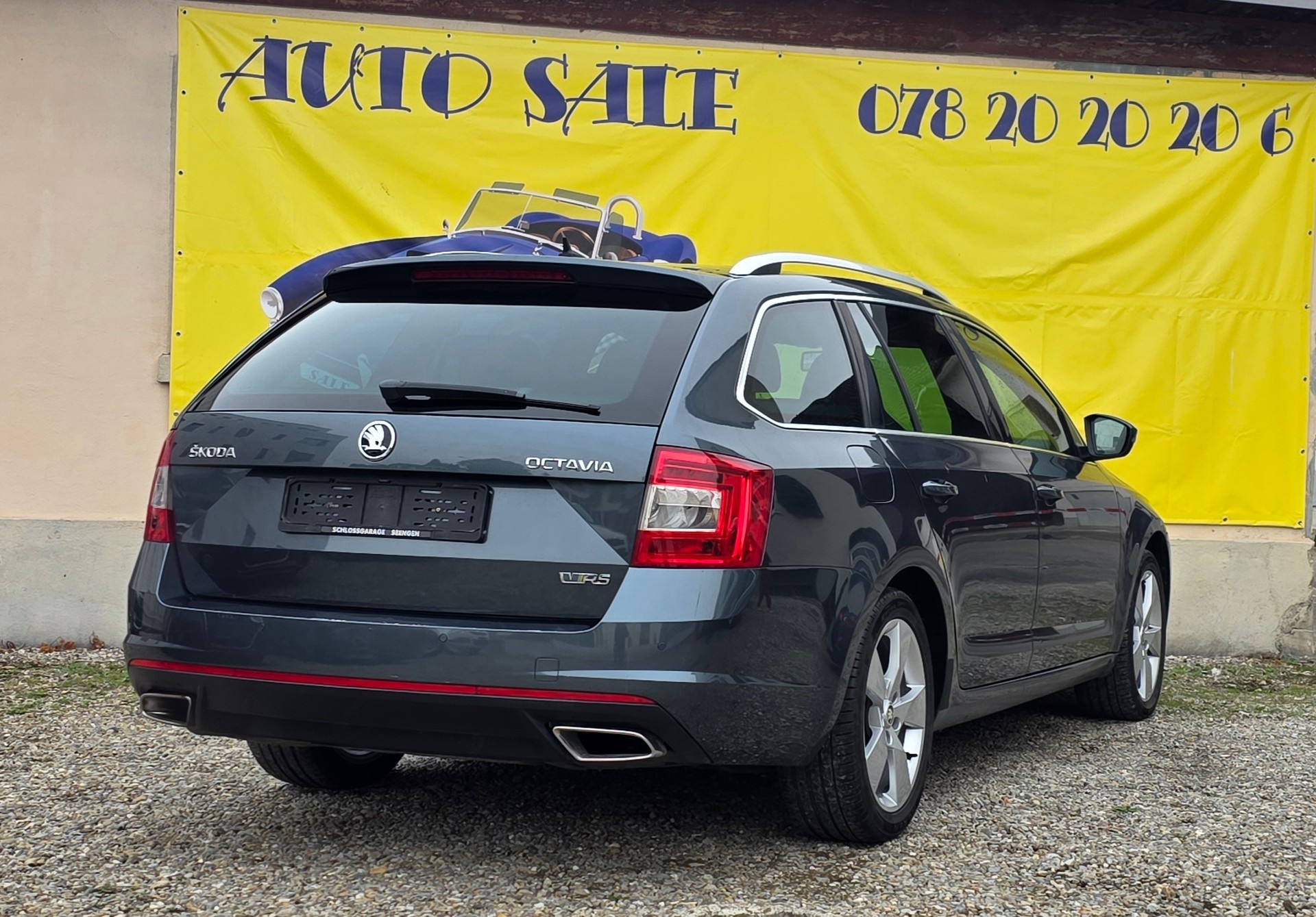 SKODA Octavia Combi 2.0 TDI RS-image-4