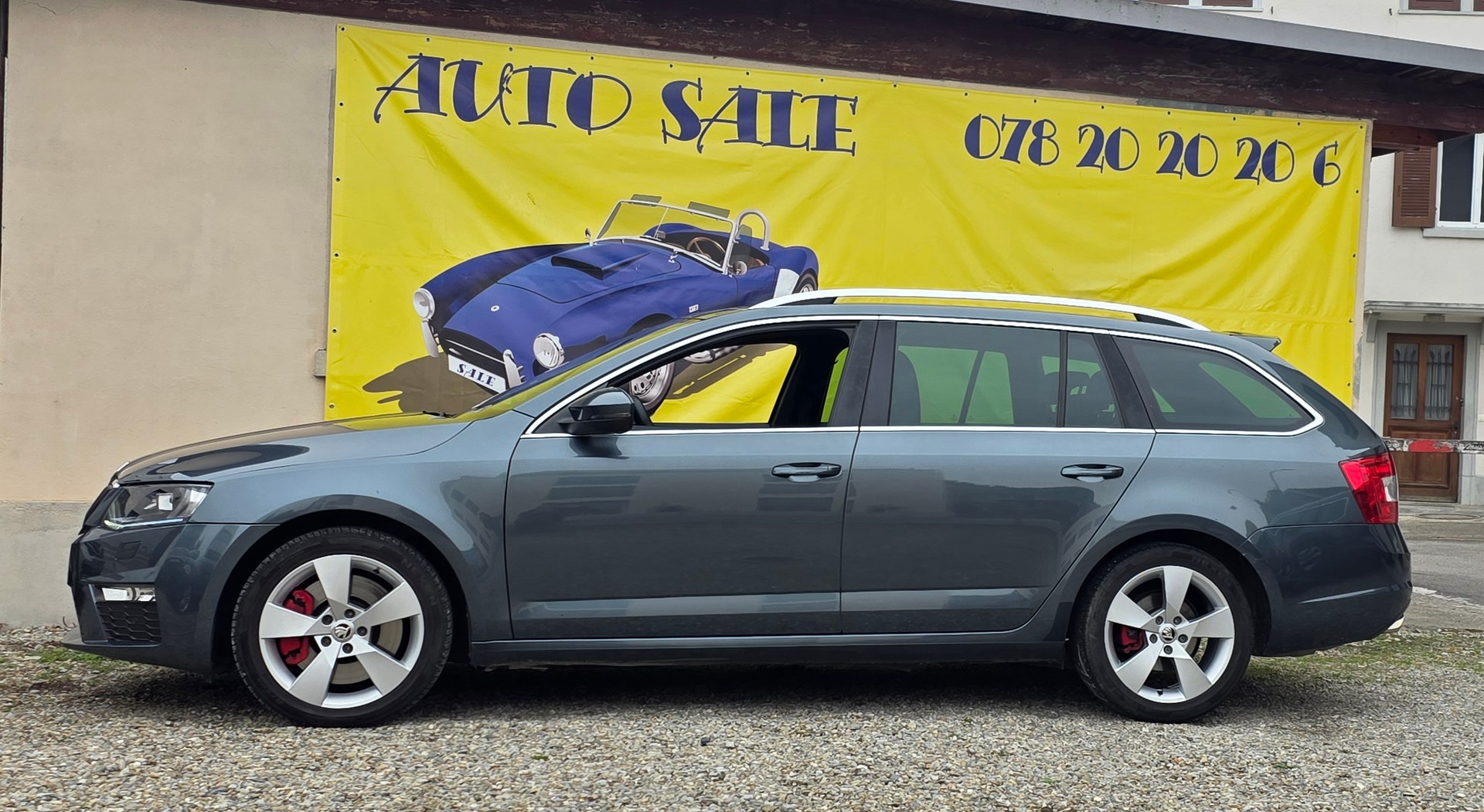 SKODA Octavia Combi 2.0 TDI RS-image-1