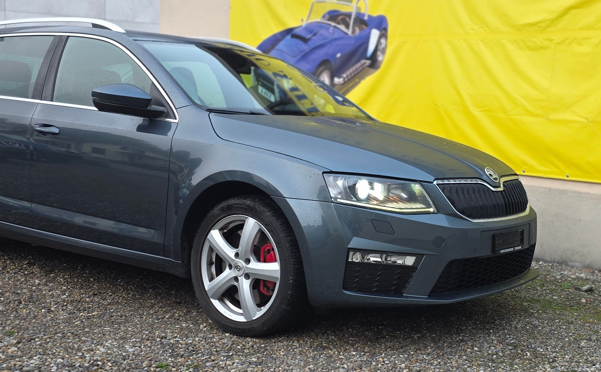 SKODA Octavia Combi 2.0 TDI RS-image-6
