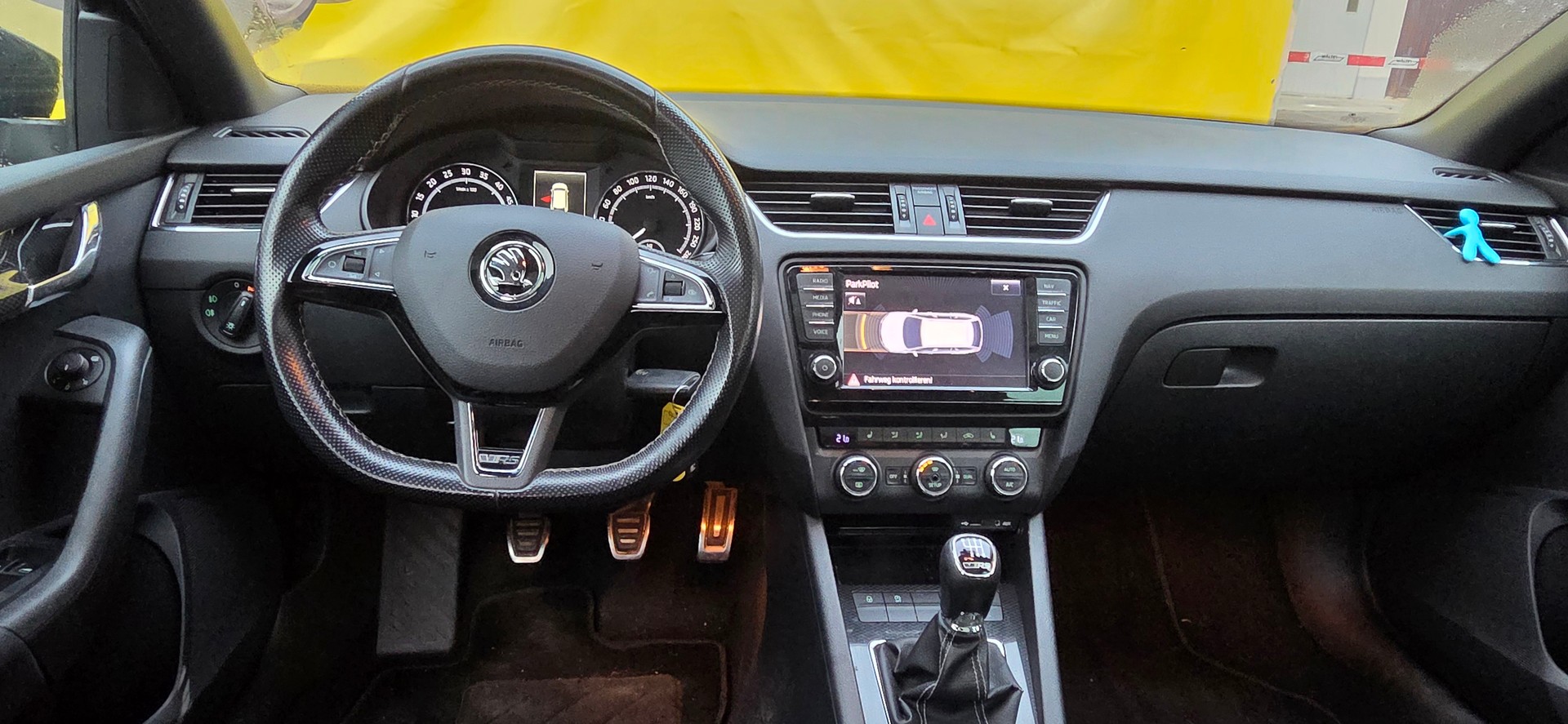 SKODA Octavia Combi 2.0 TDI RS-image-10