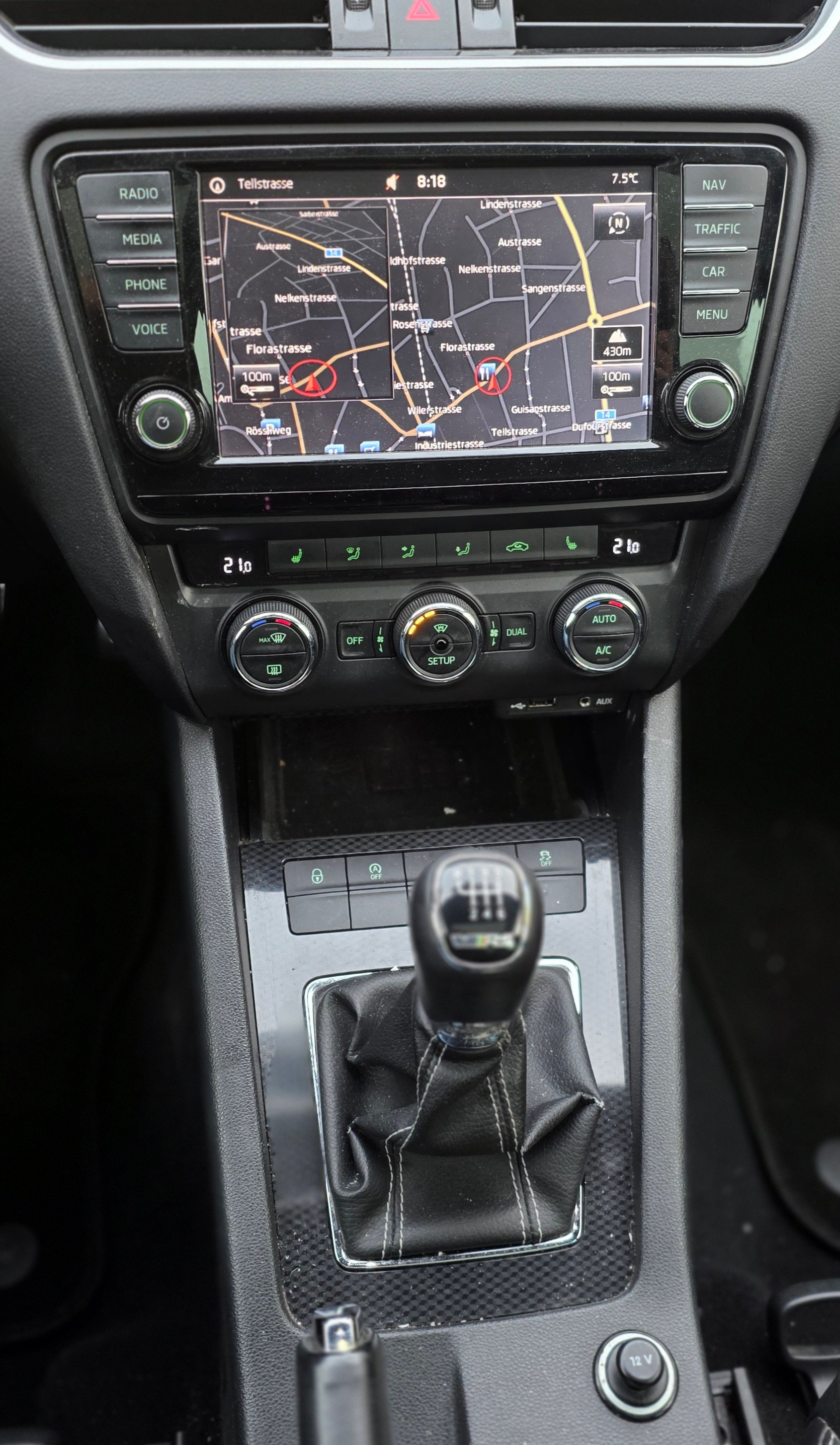 SKODA Octavia Combi 2.0 TDI RS-image-12