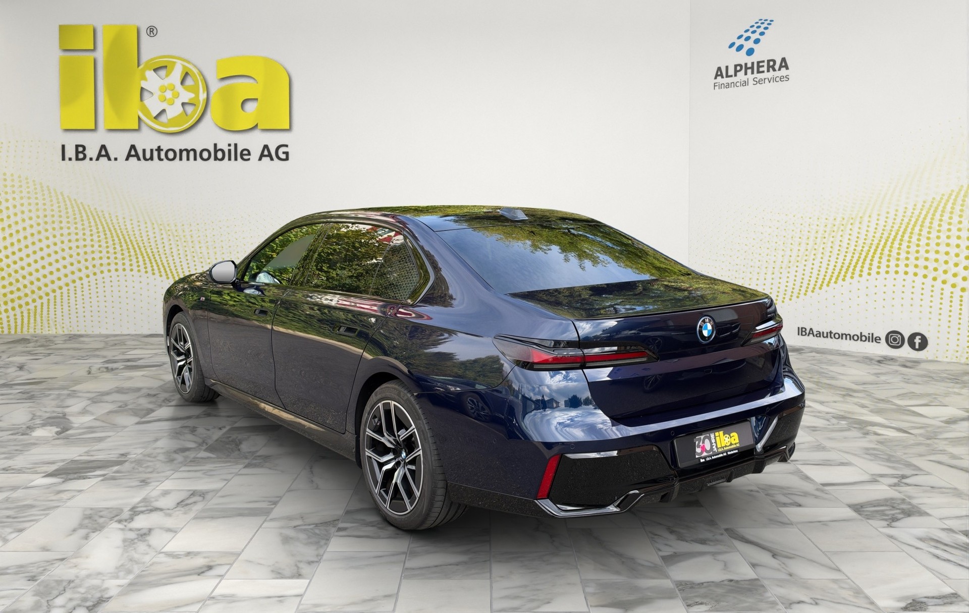 BMW i7 xDrive 60 M Sport Pro (CH) INDIVIDUAL-showroom-element-2