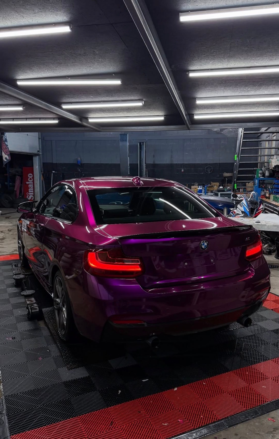 BMW M240i xDrive-image-3