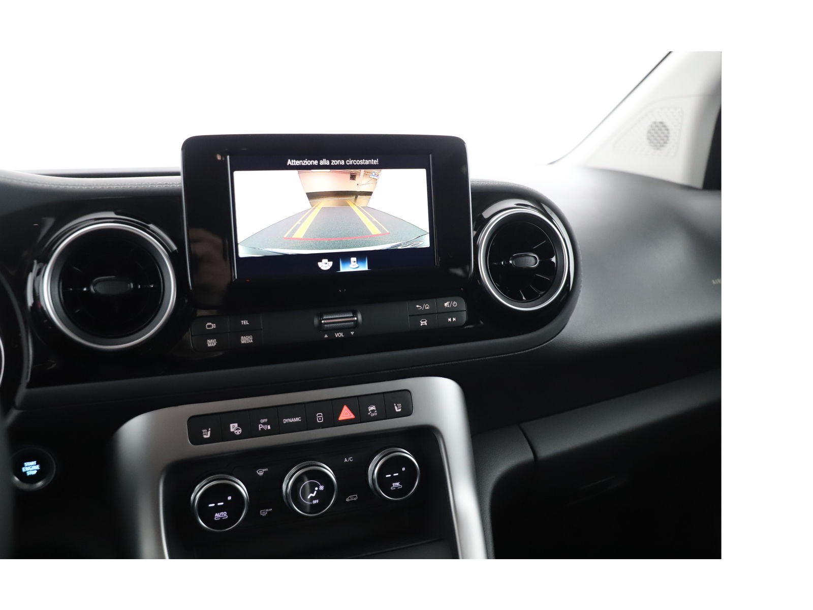 MERCEDES-BENZ EQT Standard-image-15