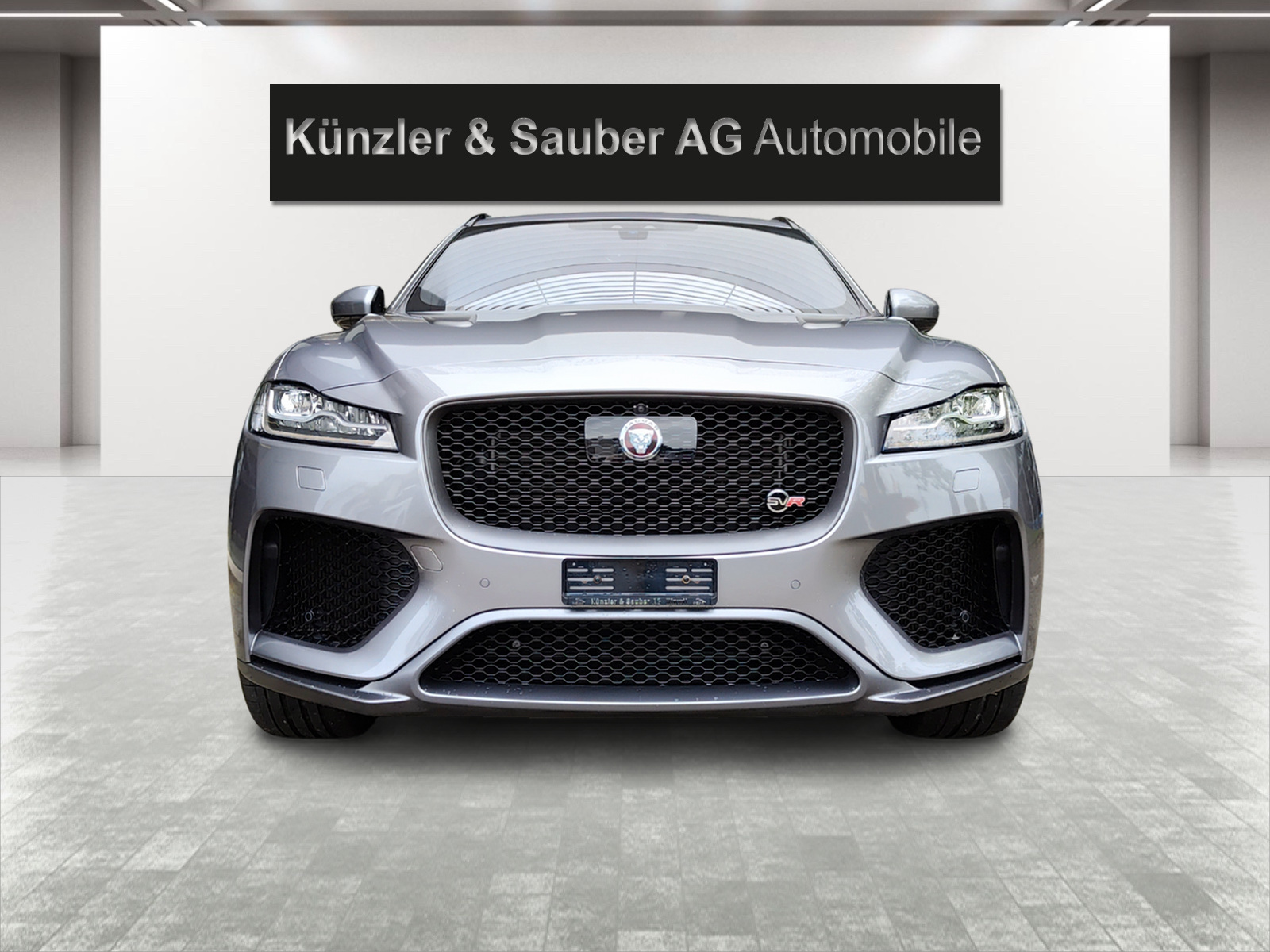 JAGUAR F-Pace 5.0 V8 SVR AWD Automatik-image-4