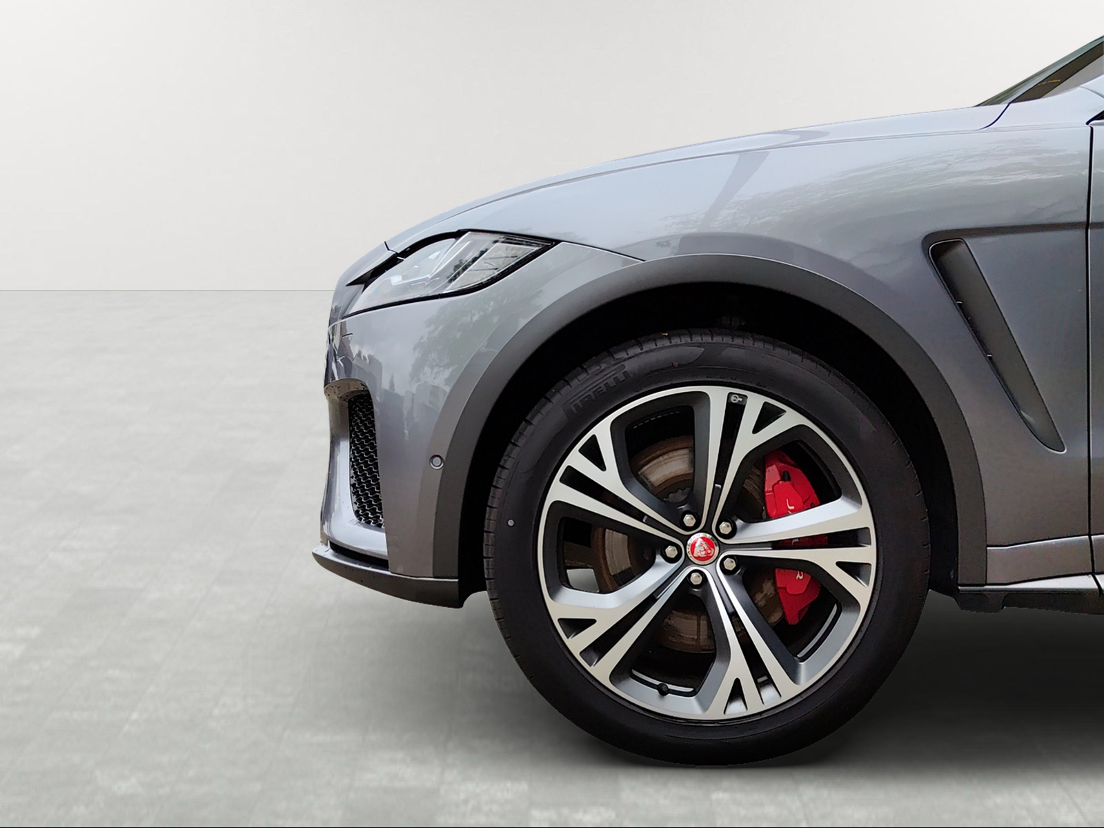 JAGUAR F-Pace 5.0 V8 SVR AWD Automatik-image-2