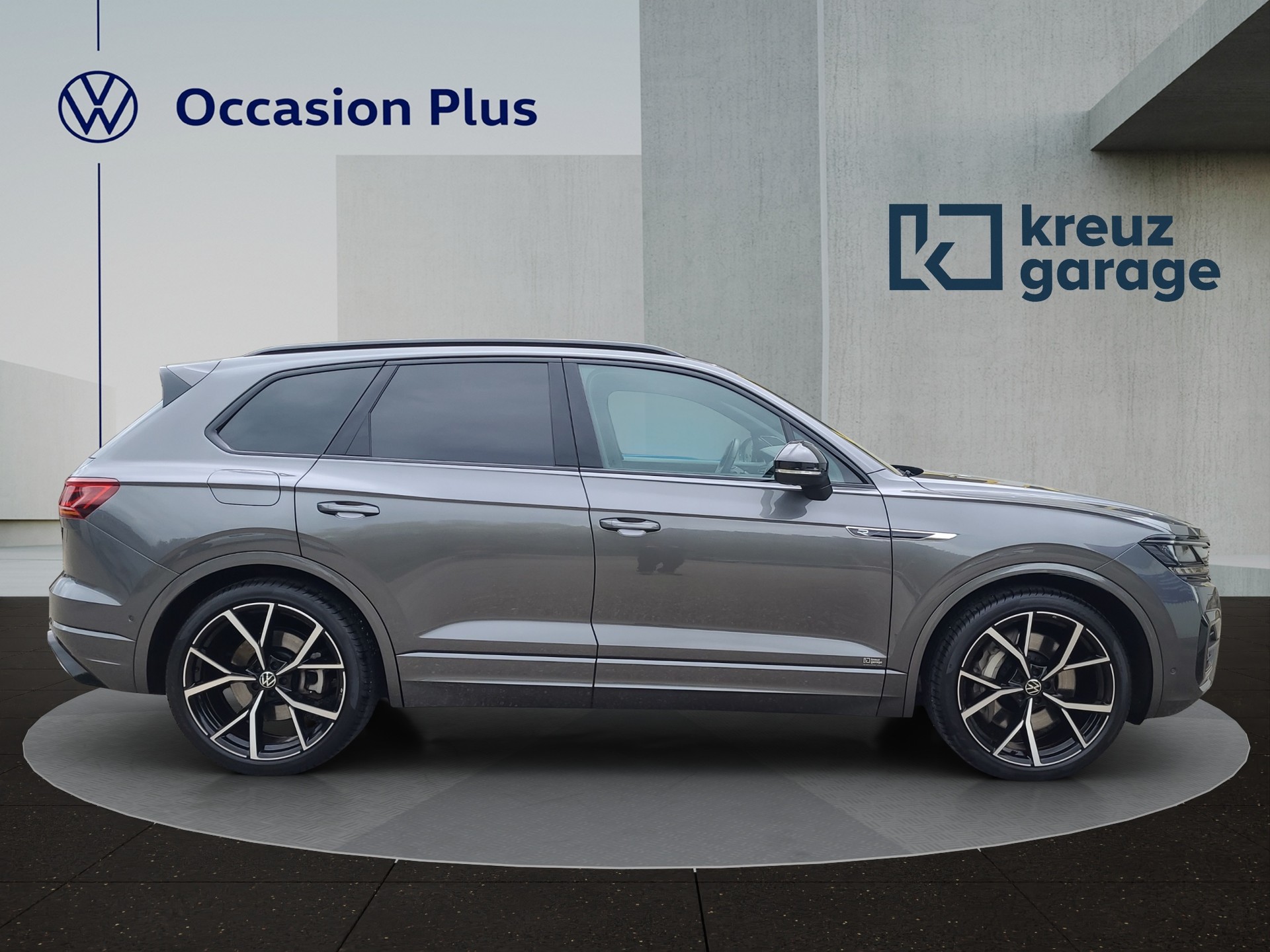 VW Touareg 3.0 TSI eHybrid R Tiptronic-image-1