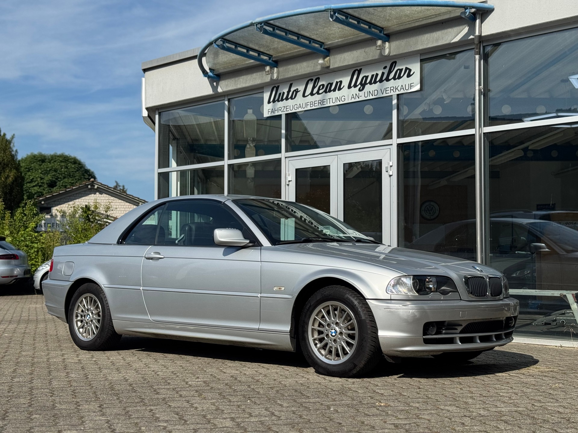 BMW 318Ci Cabriolet-image-0