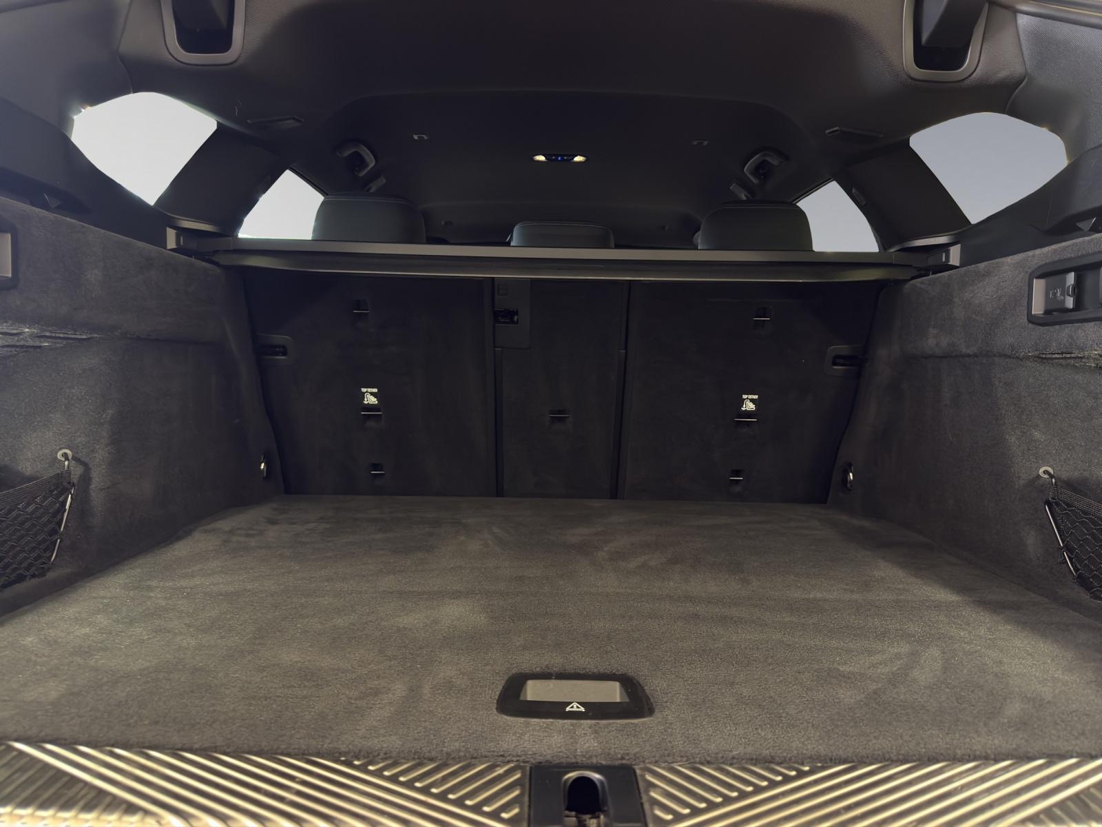BMW 520d xDrive Touring M Sport-image-17