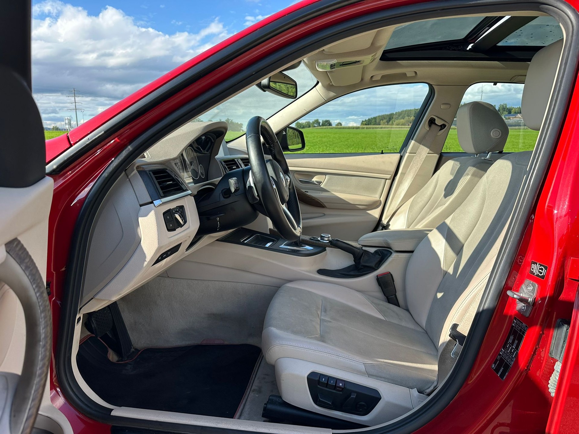 BMW 330d Touring Sport Line Steptronic-image-10