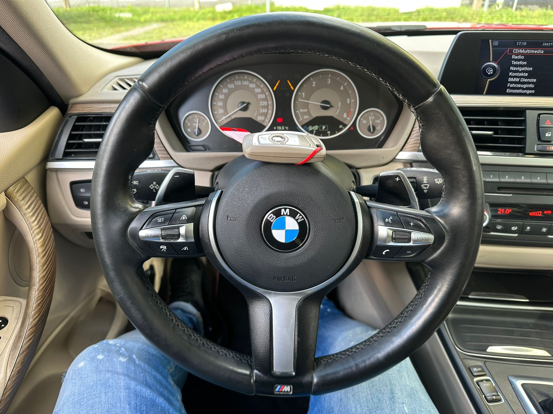 BMW 330d Touring Sport Line Steptronic-image-15