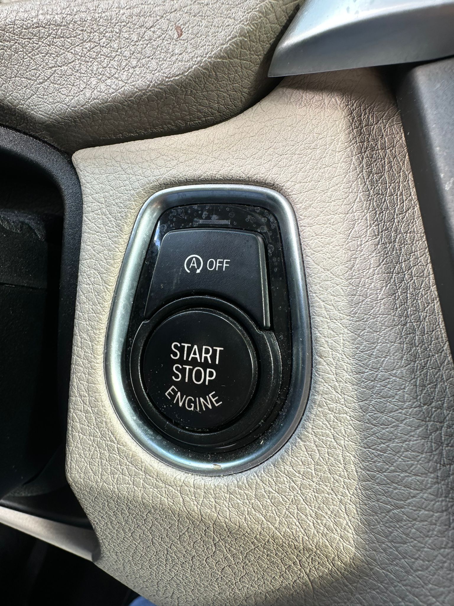 BMW 330d Touring Sport Line Steptronic-image-16